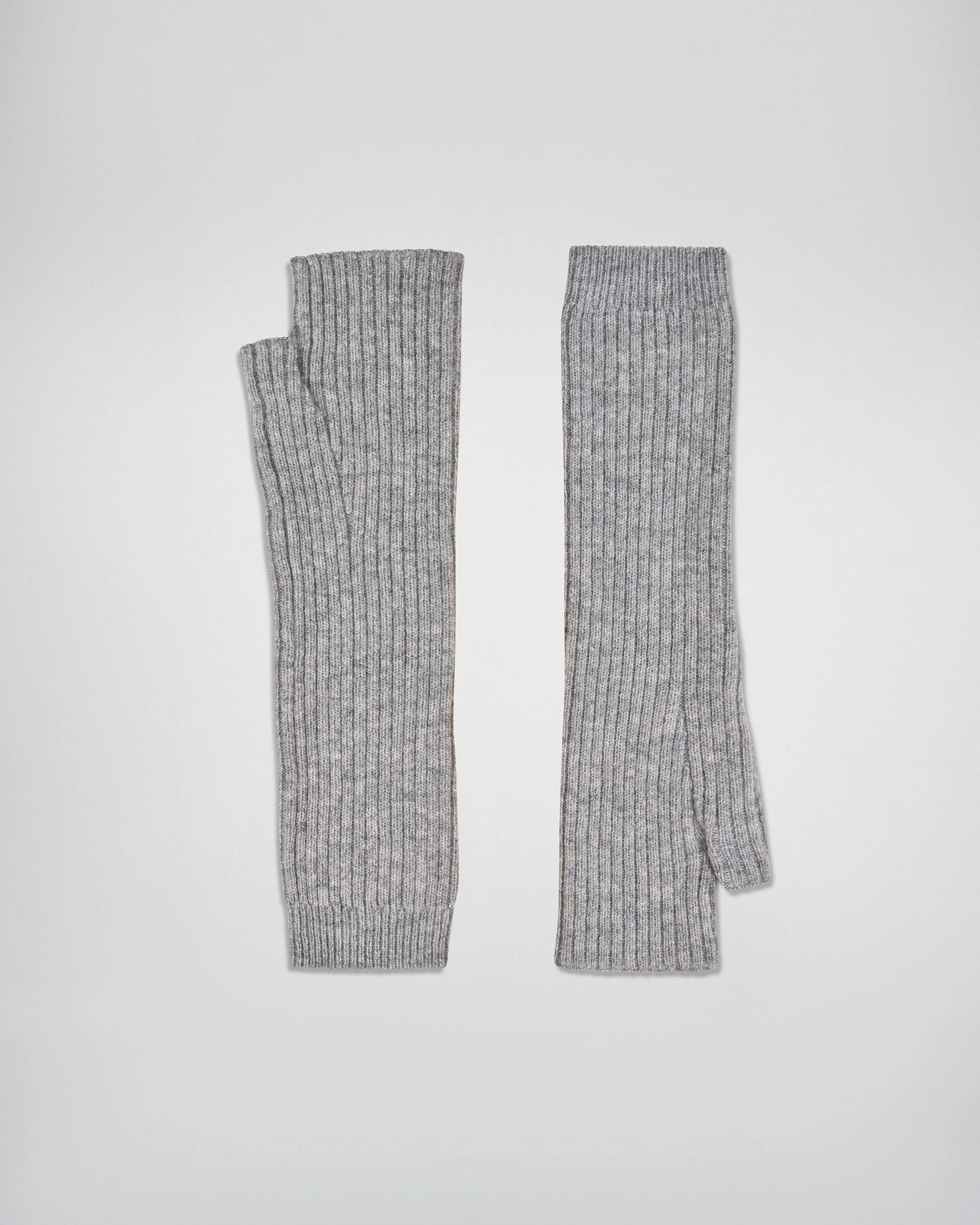 Long Mittens (H25 / ACCESSOIRES / Dark Heather Gray) - Image 2