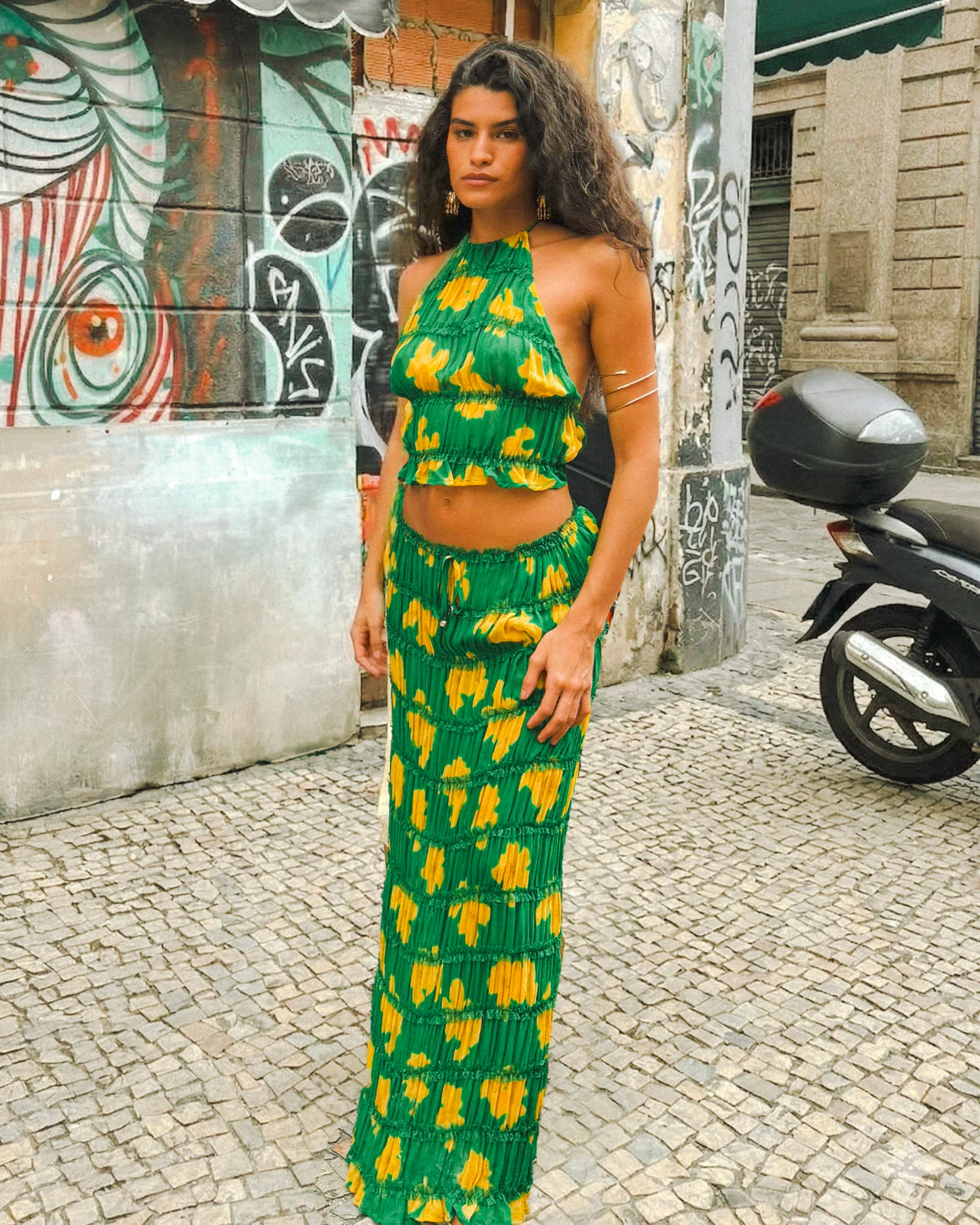 Printed Smocked Mid-Length Skirt (S26 / FEMME / Brazil Hibiscus)