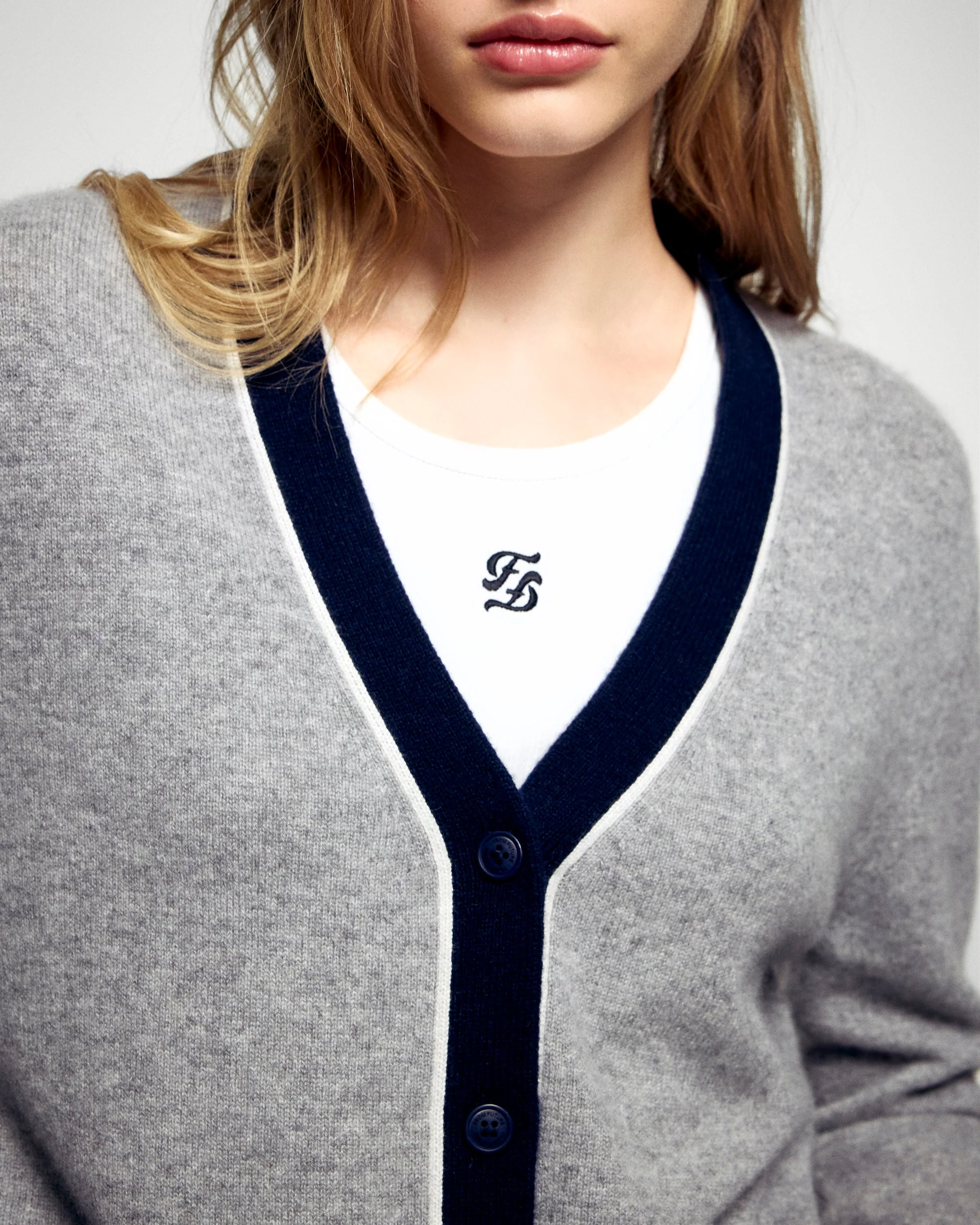 Cardigan sweater (H25 / FEMME / Dark Heather Gray) - Image 4