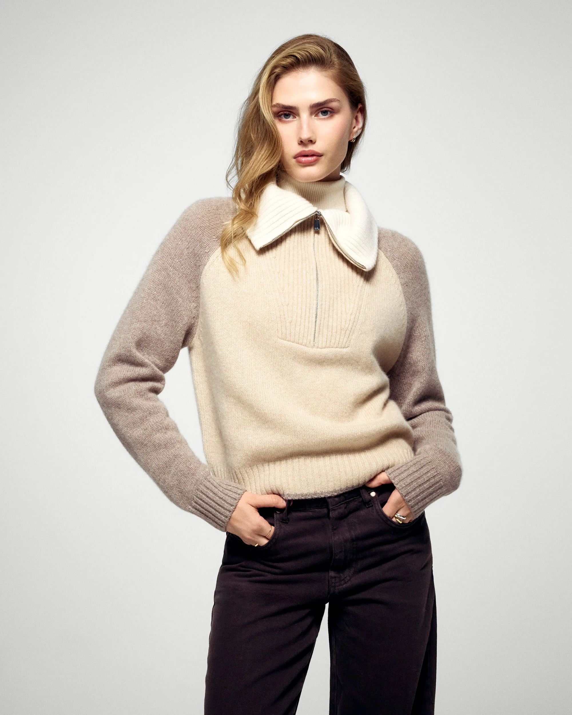 Quarter Zip Neck Sweater (H25 / FEMME / Heather Gray)