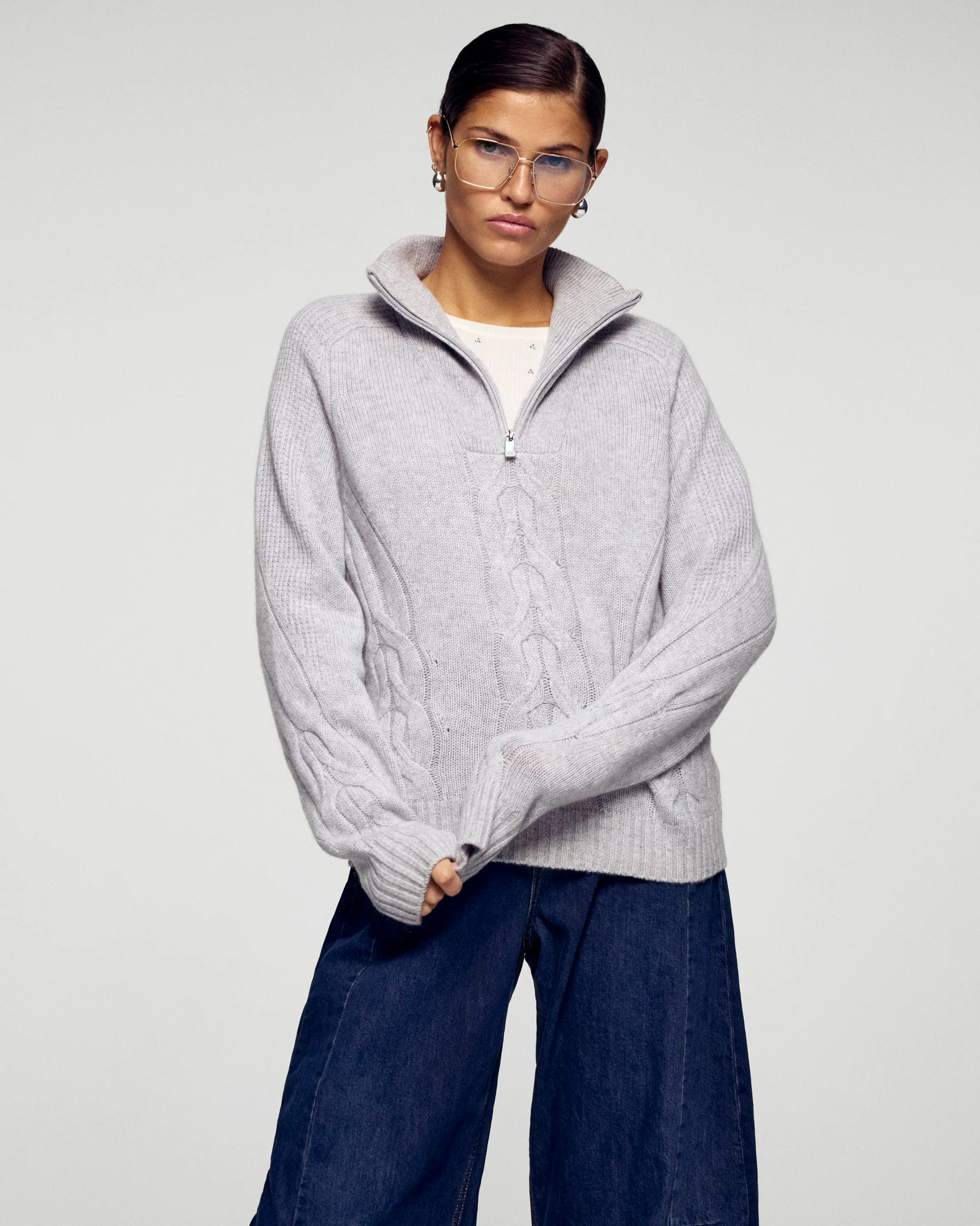 Cable-knit Quarter Zip Neck Sweater (H25 / FEMME / Light Heather Gray)