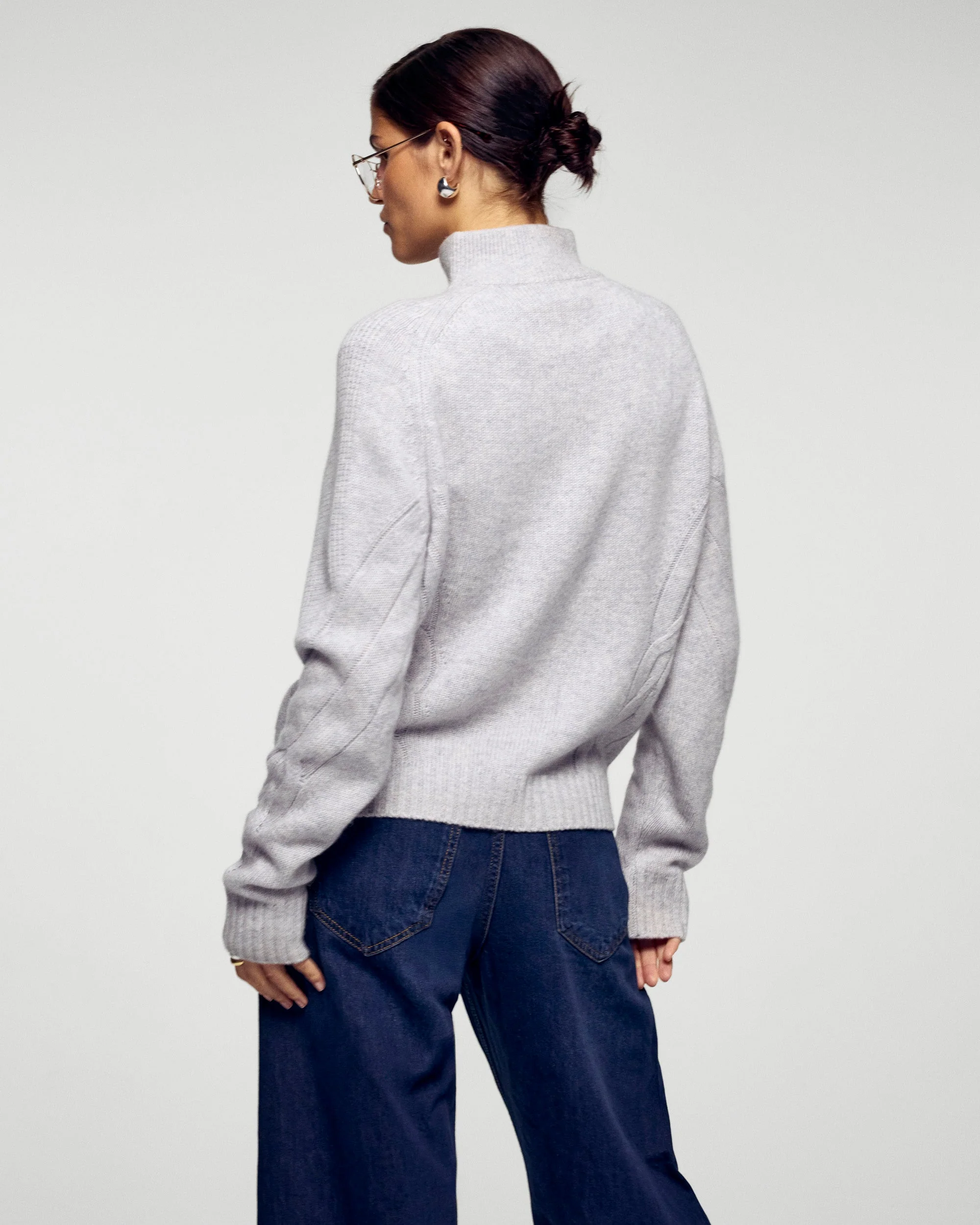 Cable-knit Quarter Zip Neck Sweater (H25 / FEMME / Light Heather Gray) - Image 3