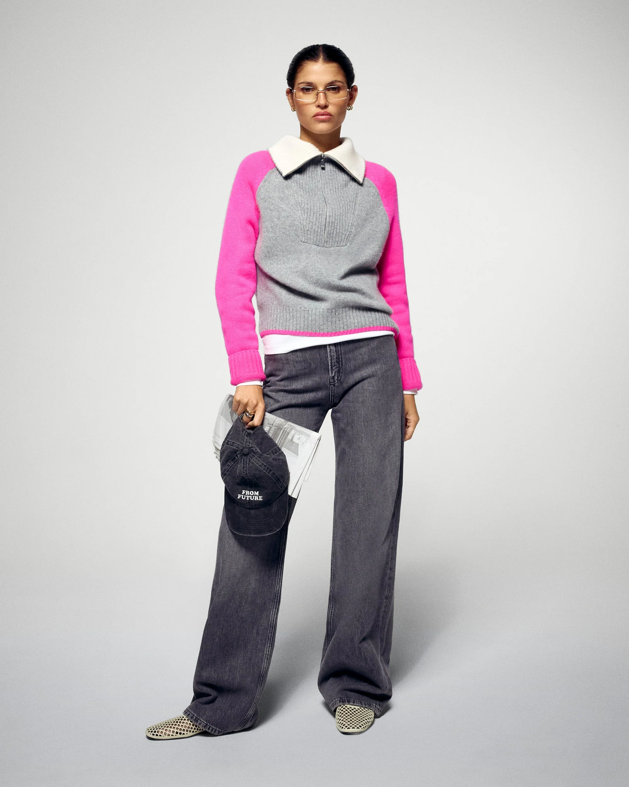 Quarter Zip Neck Sweater (H25 / FEMME / Dark Heather Gray) - Image 3