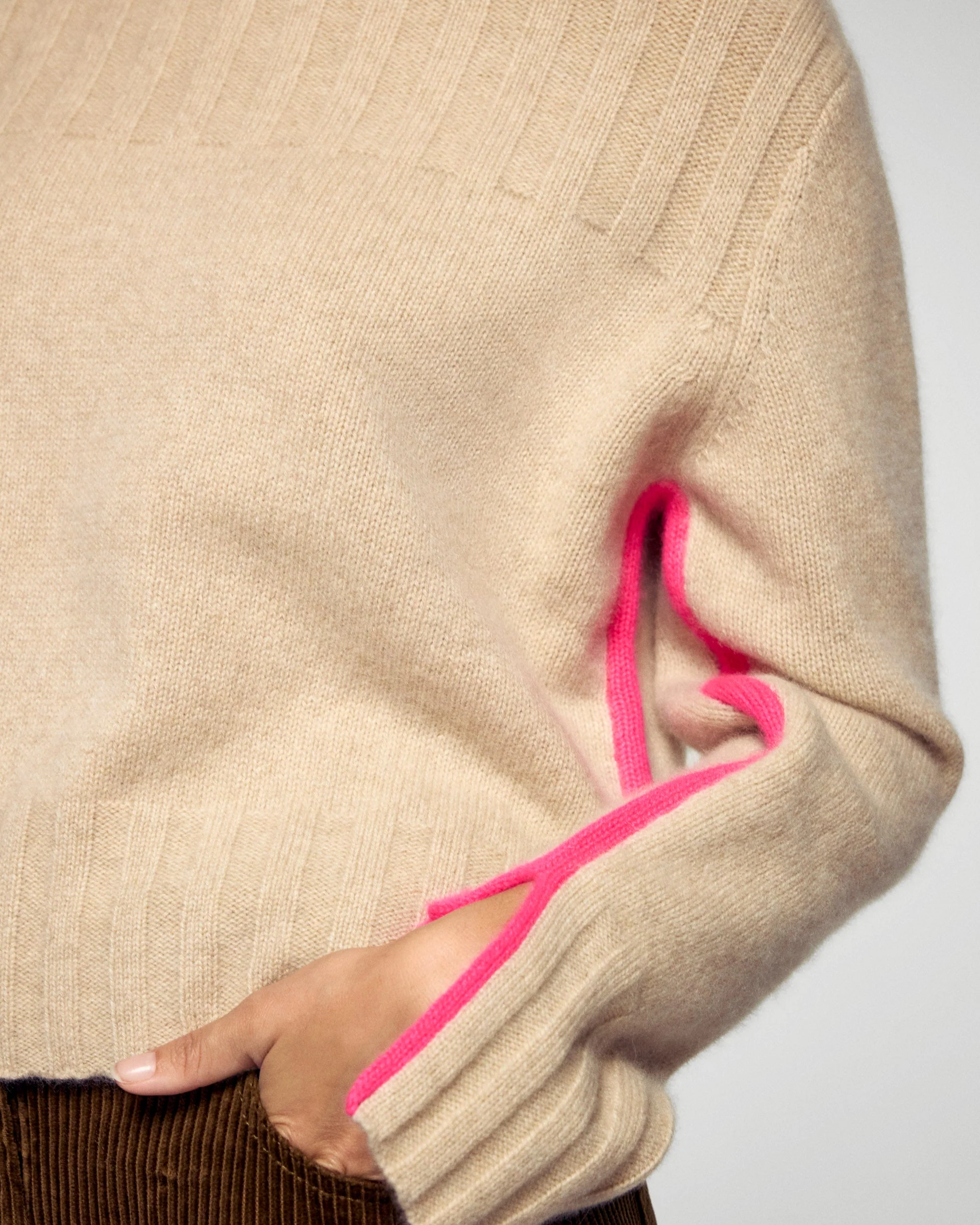 Mock Neck with Contrast Trims (H25 / FEMME / Heather Beige) - Image 2