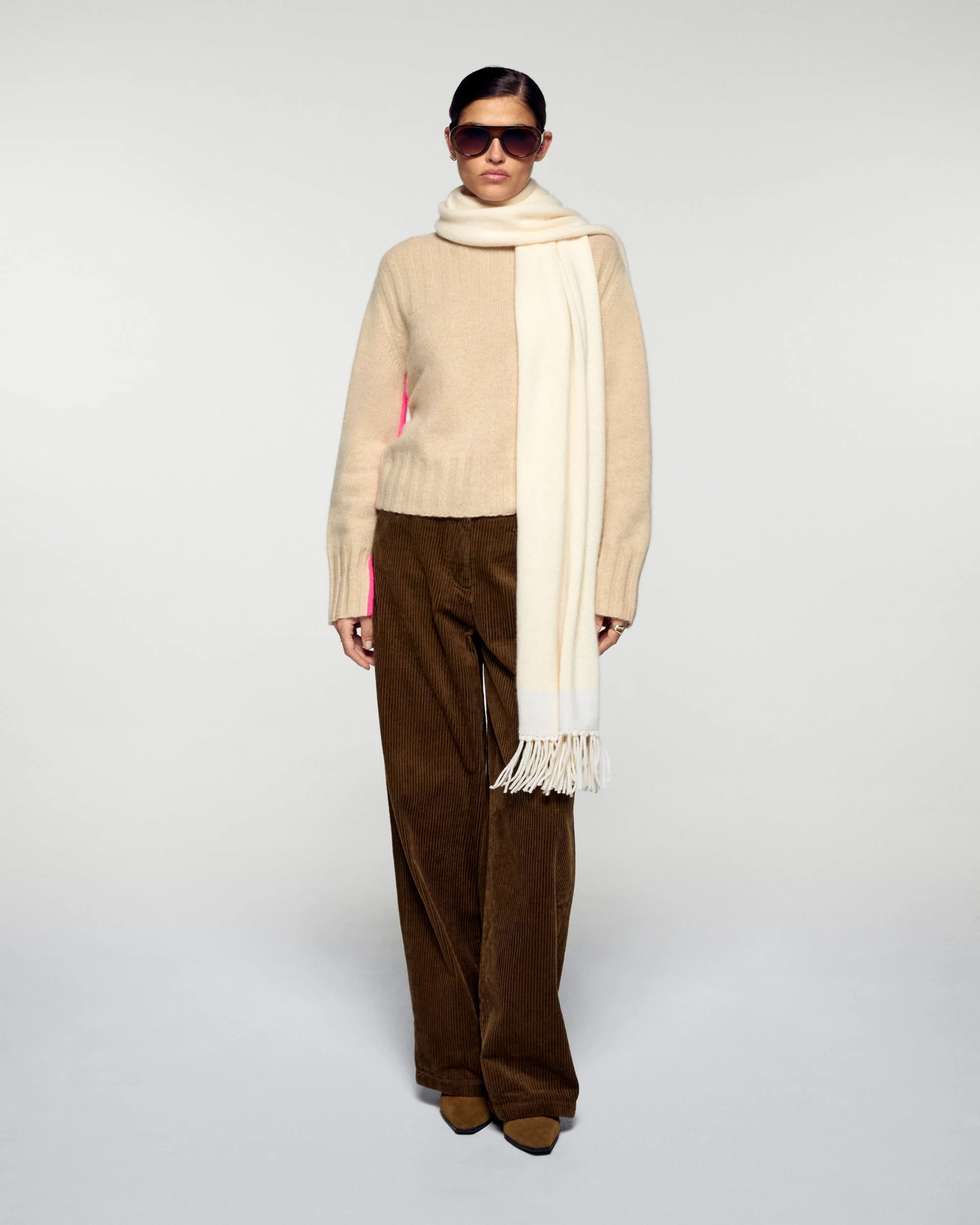 Mock Neck with Contrast Trims (H25 / FEMME / Heather Beige) - Image 3