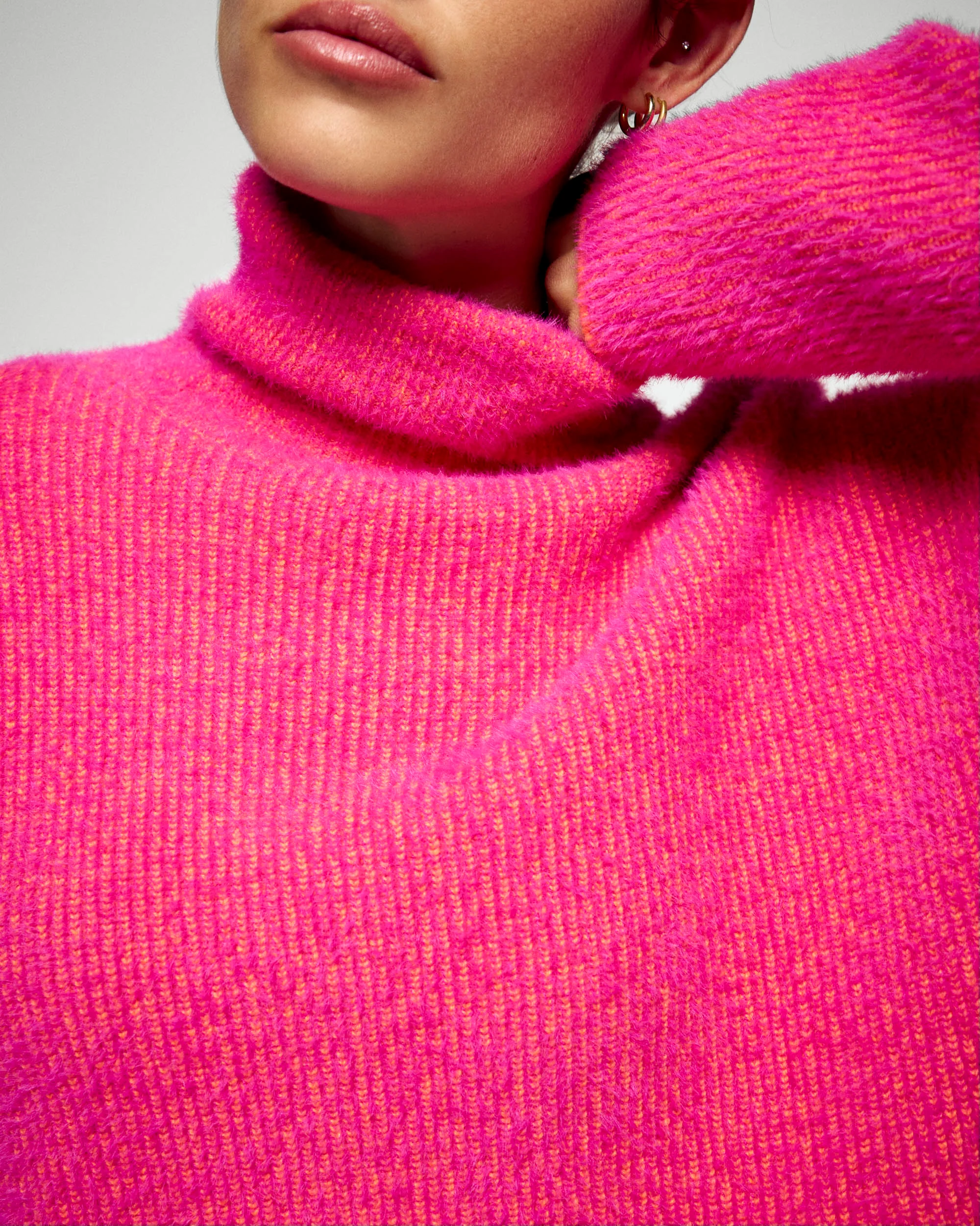 Mock Neck Sweater (H25 / FEMME / Fluffy Sunset) - Image 4