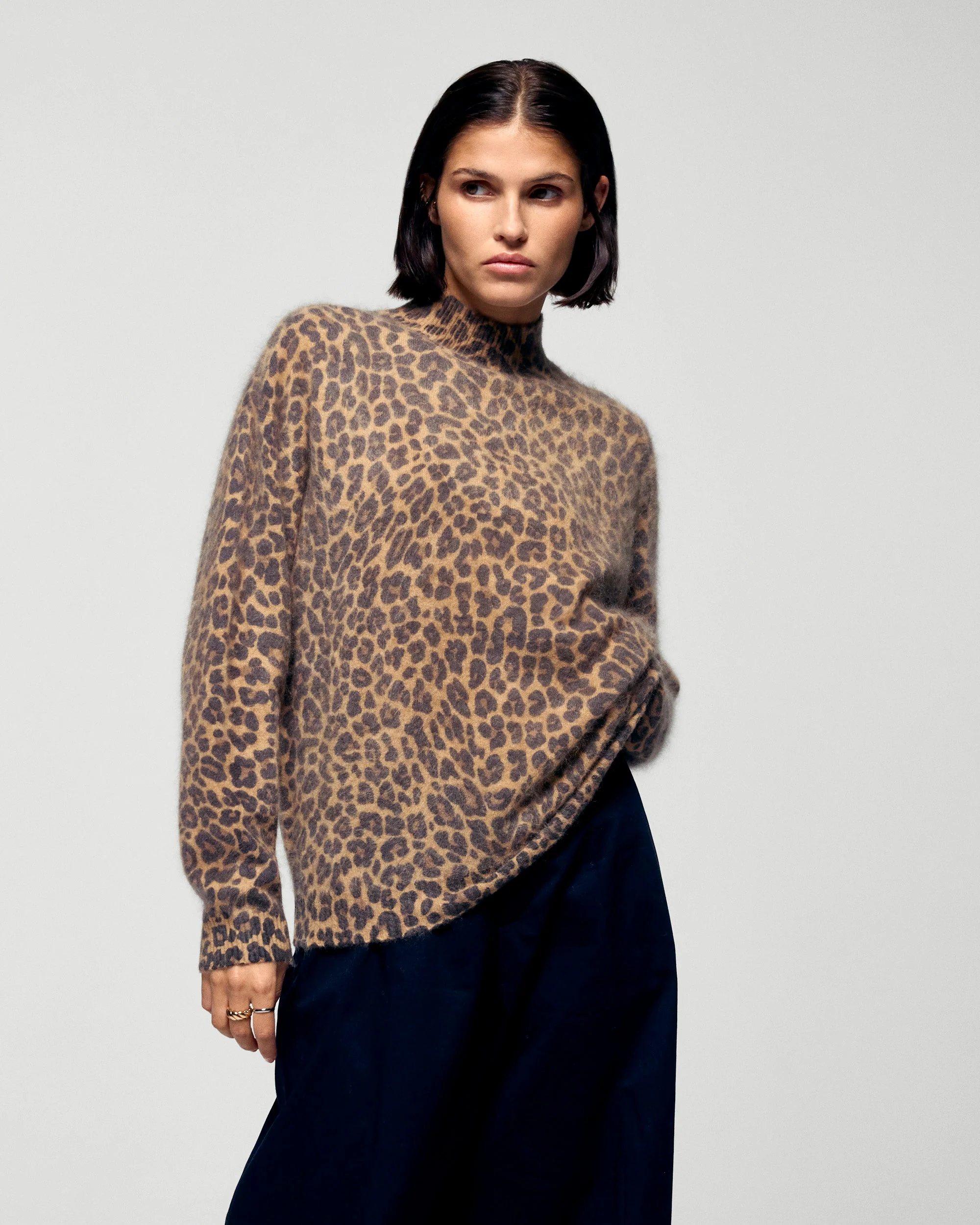Brushed Cashmere Mock Neck Leopard Print Sweater (H25 / FEMME / Leopard)