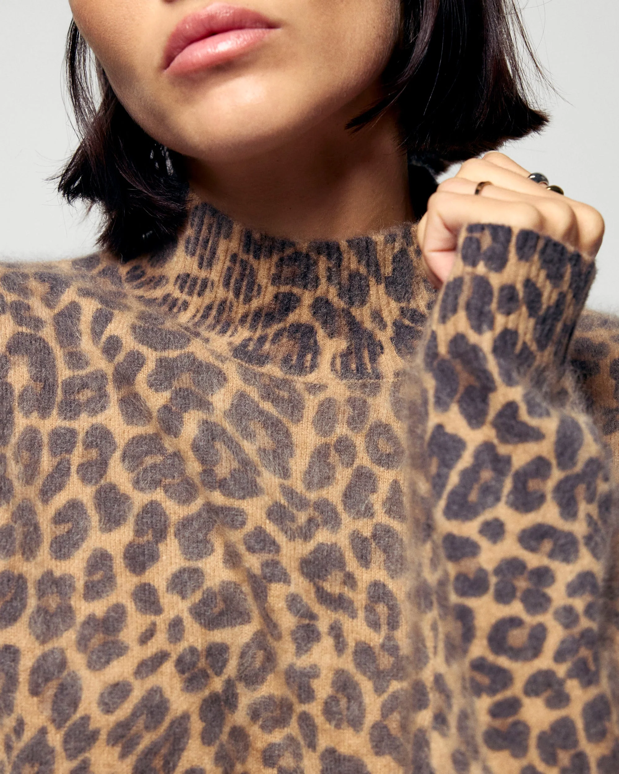 Brushed Cashmere Mock Neck Leopard Print Sweater (H25 / FEMME / Leopard) - Image 2
