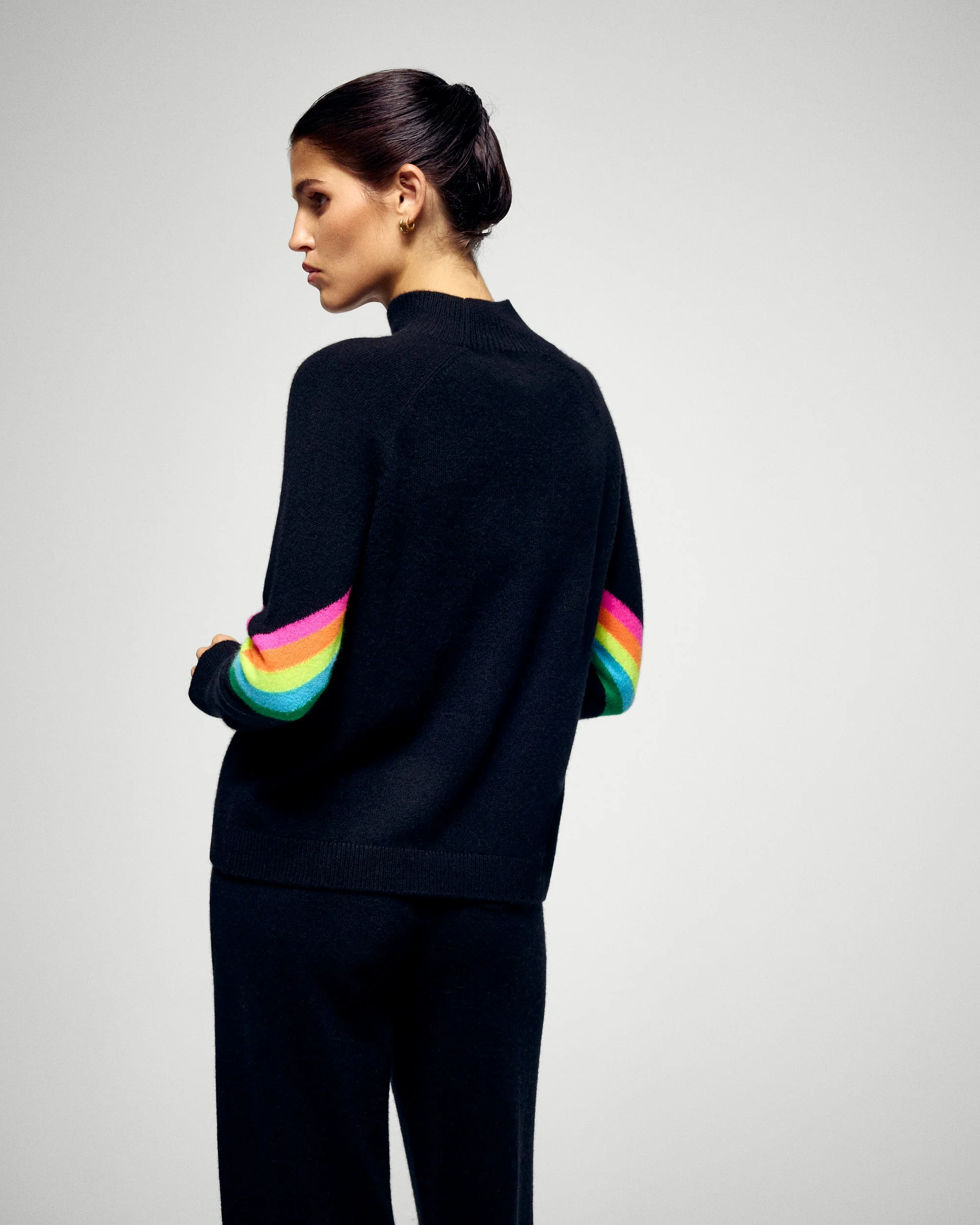 Mock Neck Sweater (H25 / FEMME / Black) - Image 2