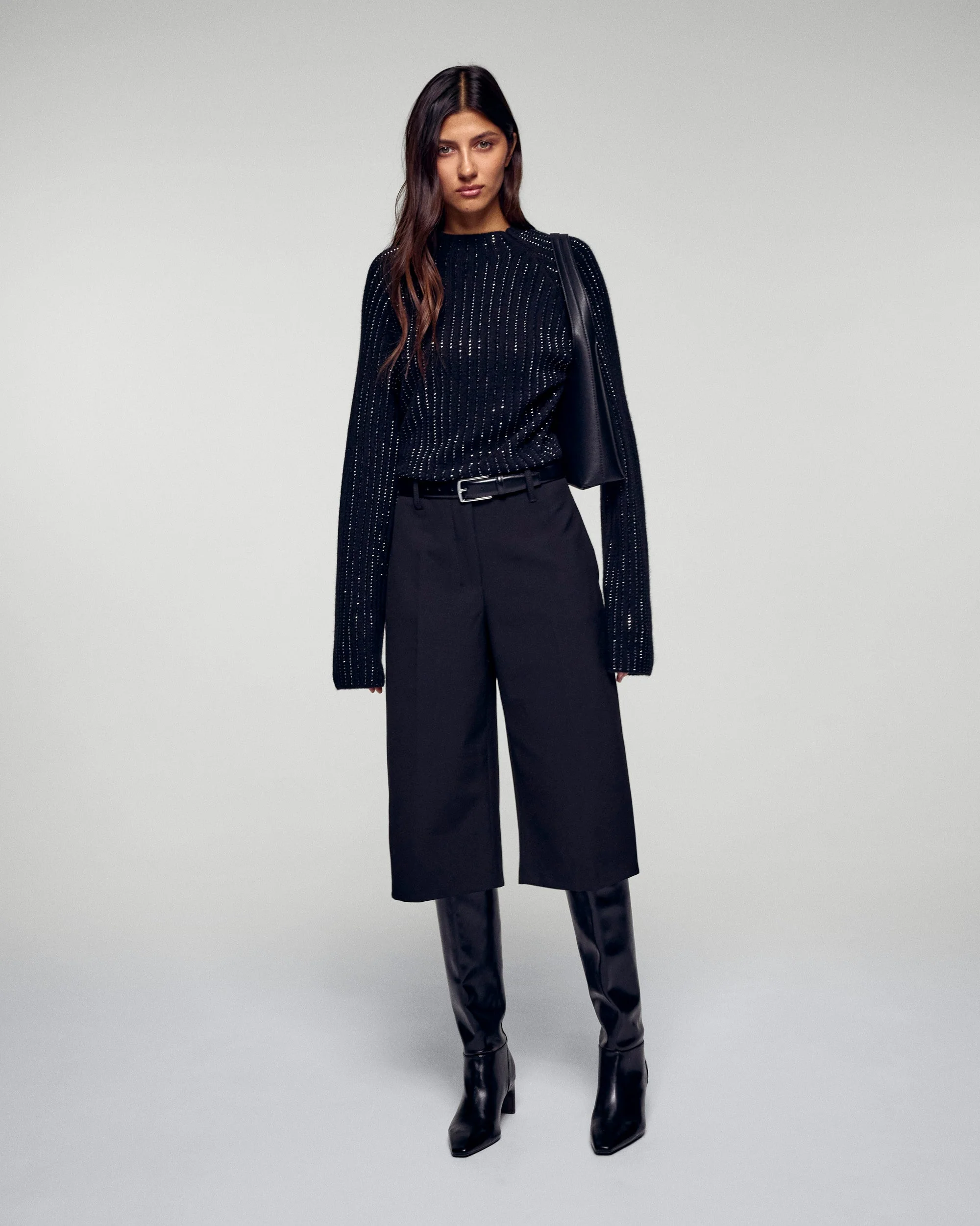 Ribbed Mock Neck Sweater with Rhinestones (H25 / FEMME / Noir) - Image 4