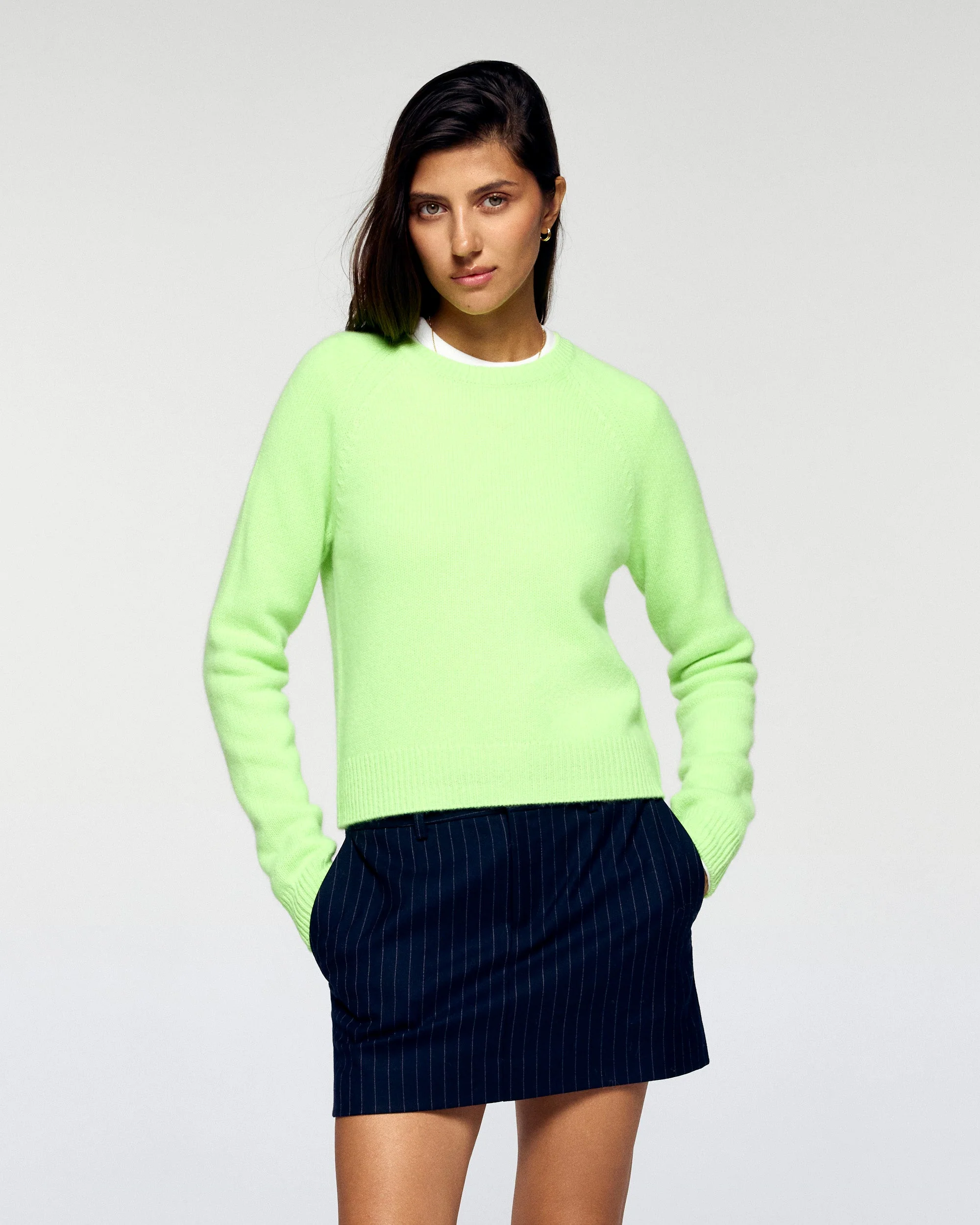 Crewneck Sweater (H25 / FEMME / Candy Green) - Image 2