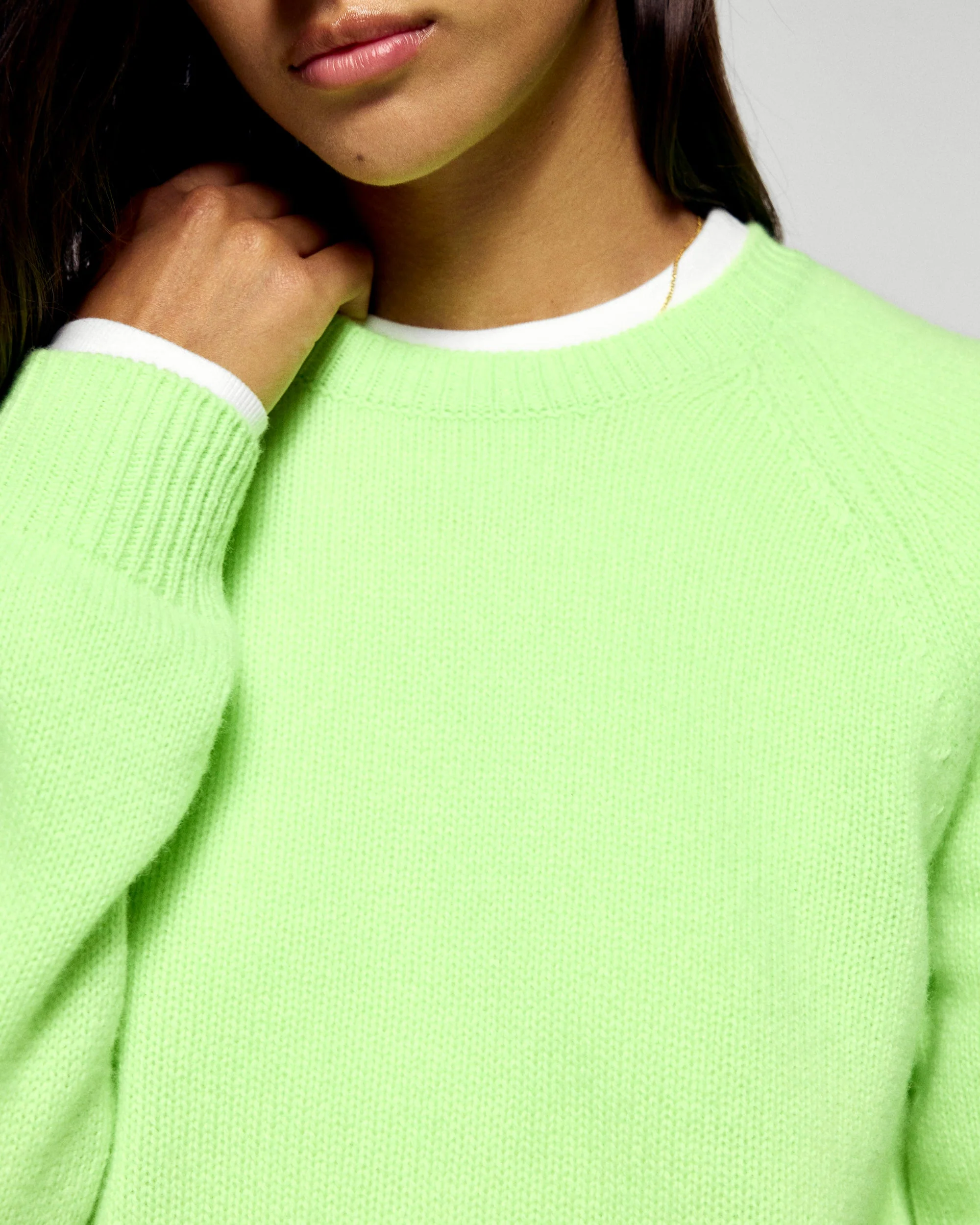 Crewneck Sweater (H25 / FEMME / Candy Green) - Image 3