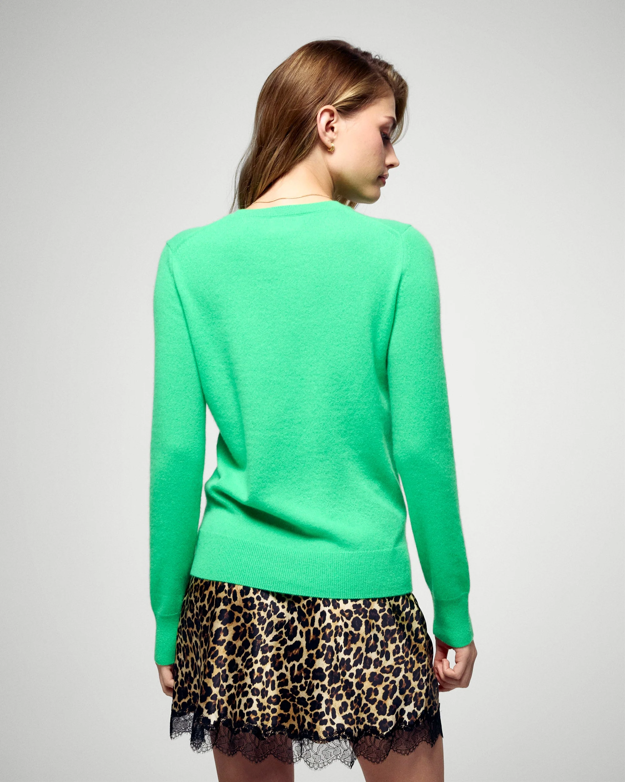 Crewneck Sweaters (H25 / FEMME / Cosmic Green) - Image 3