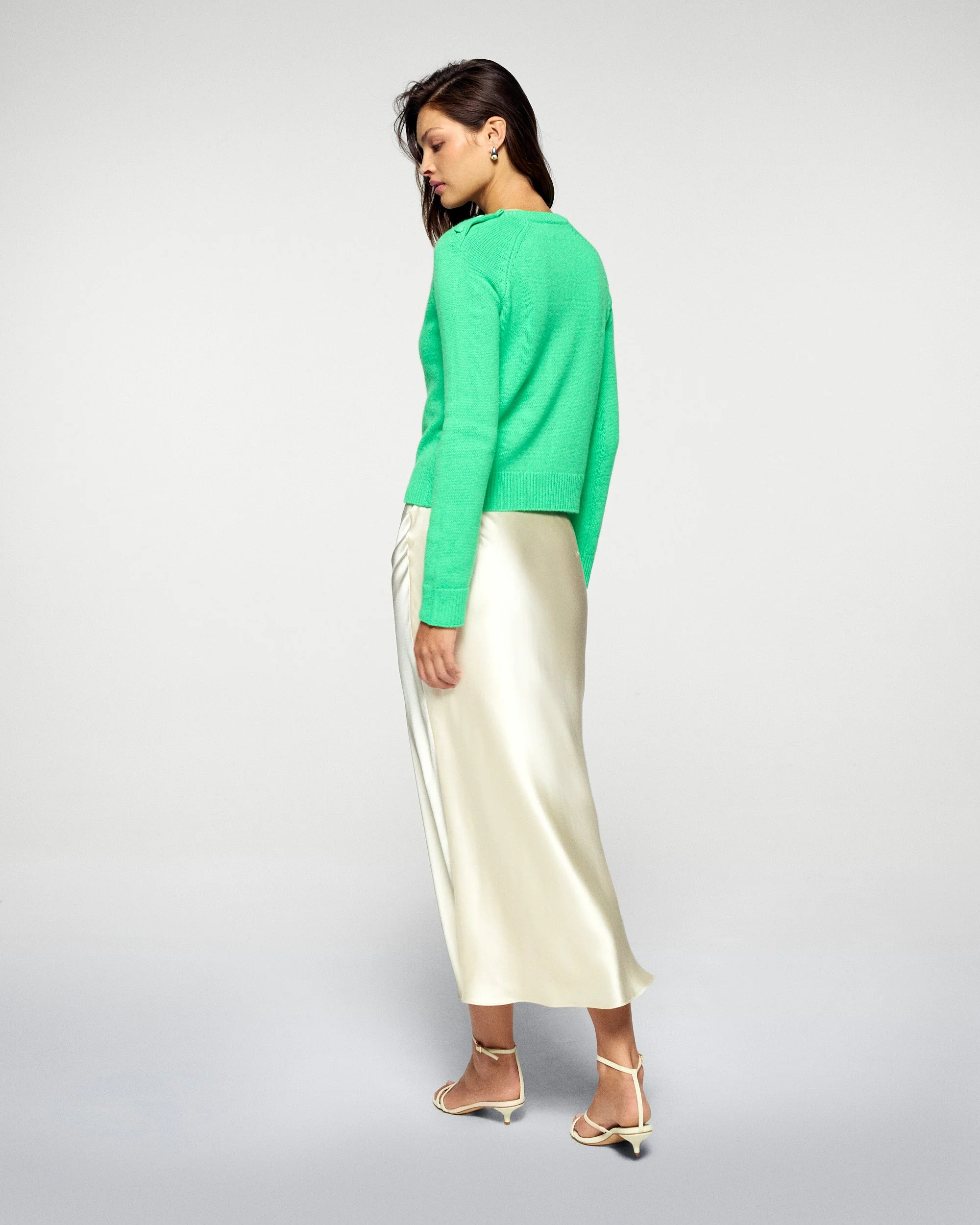 Crewneck Sweater (H25 / WOMEN / Cosmic Green) - Image 4
