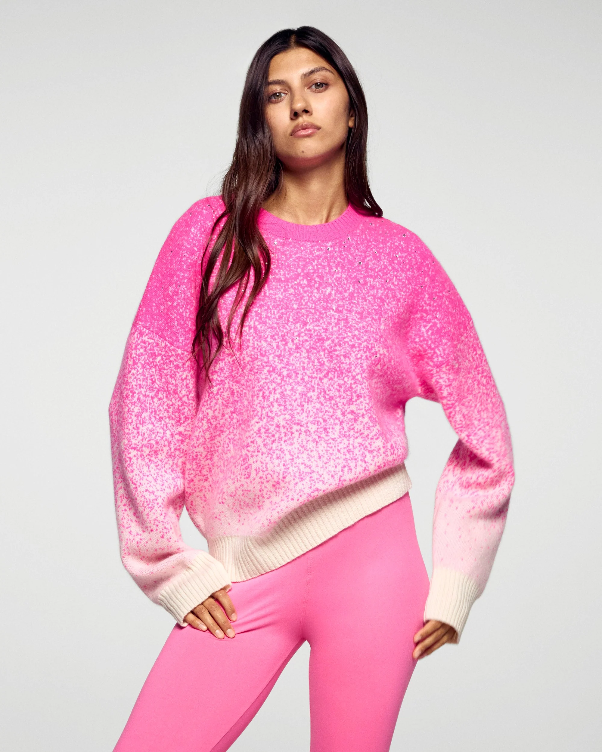 Rhinestone Crew Neck Sweater (H25 / FEMME / Cosmic Pink)