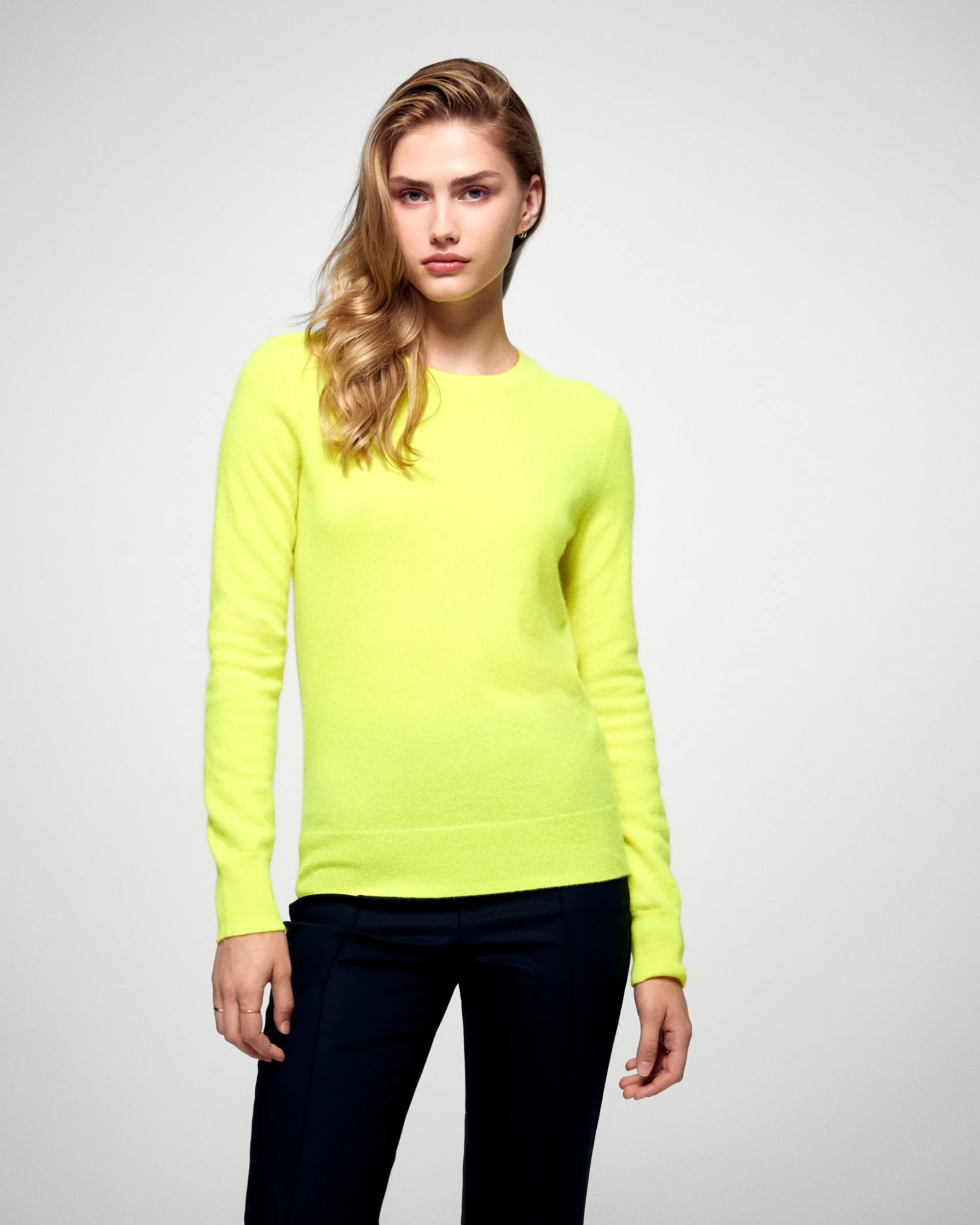 Crewneck Sweaters (H25 / FEMME / Neon Yellow) - Image 2
