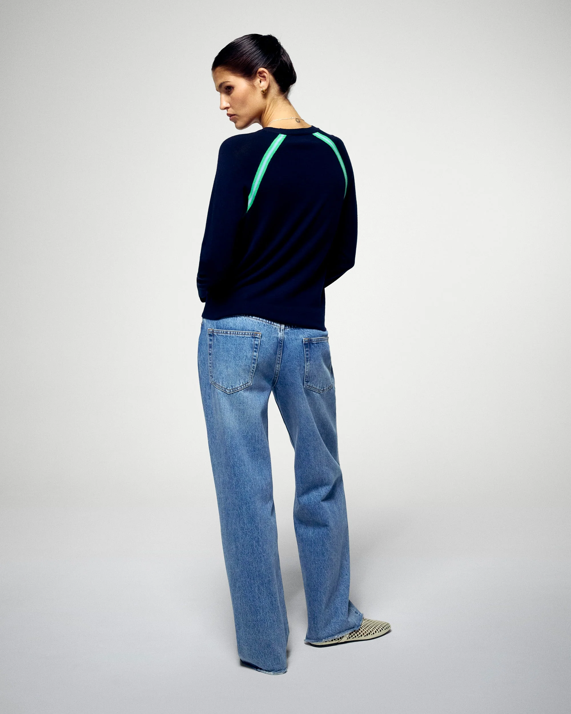 Crewneck Sweater (H25 / WOMEN / Navy / RWS) - Image 4