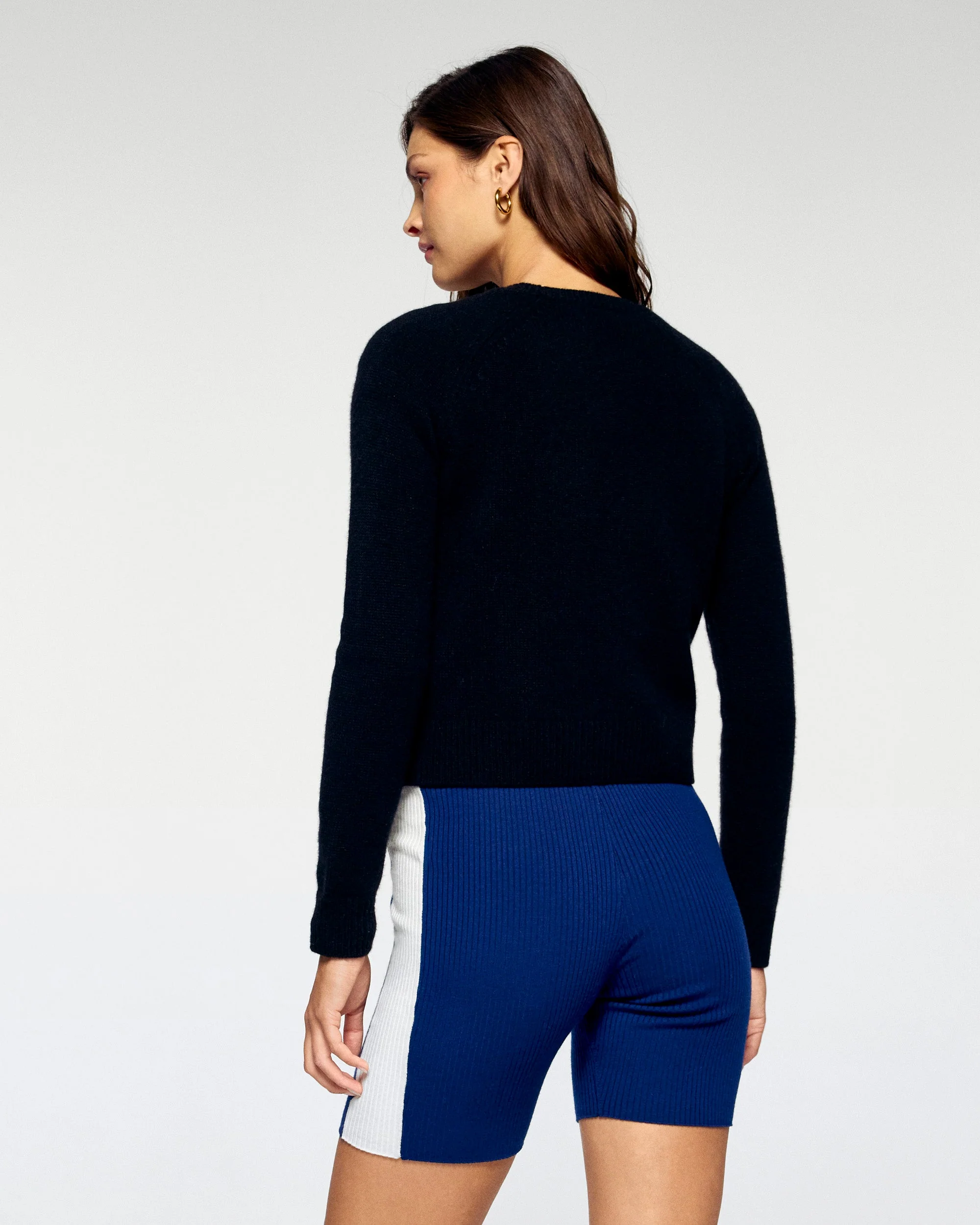 Crewneck Sweater (H25 / FEMME / Black) - Image 4