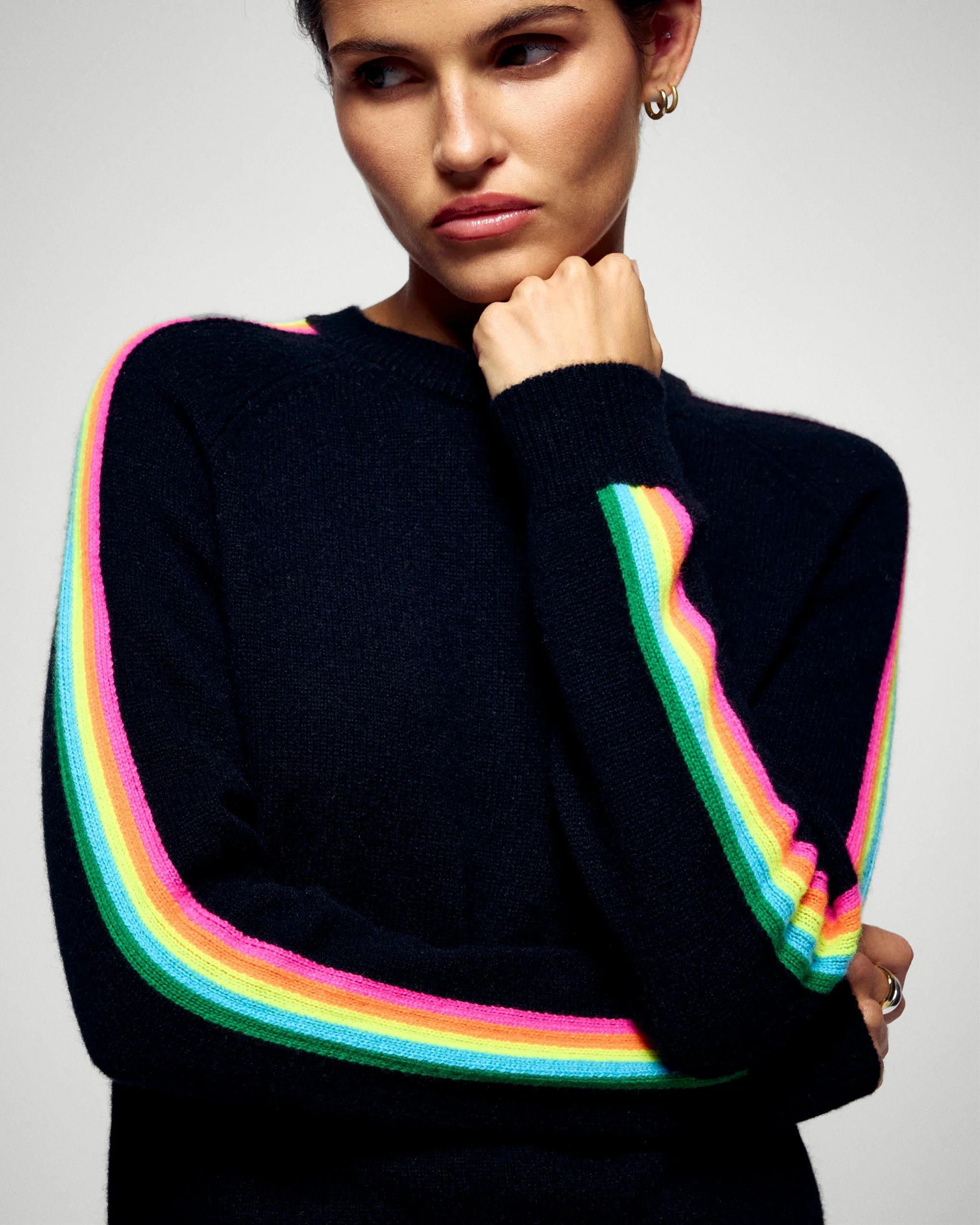 Crewneck Sweaters (H25 / FEMME / Black) - Image 2