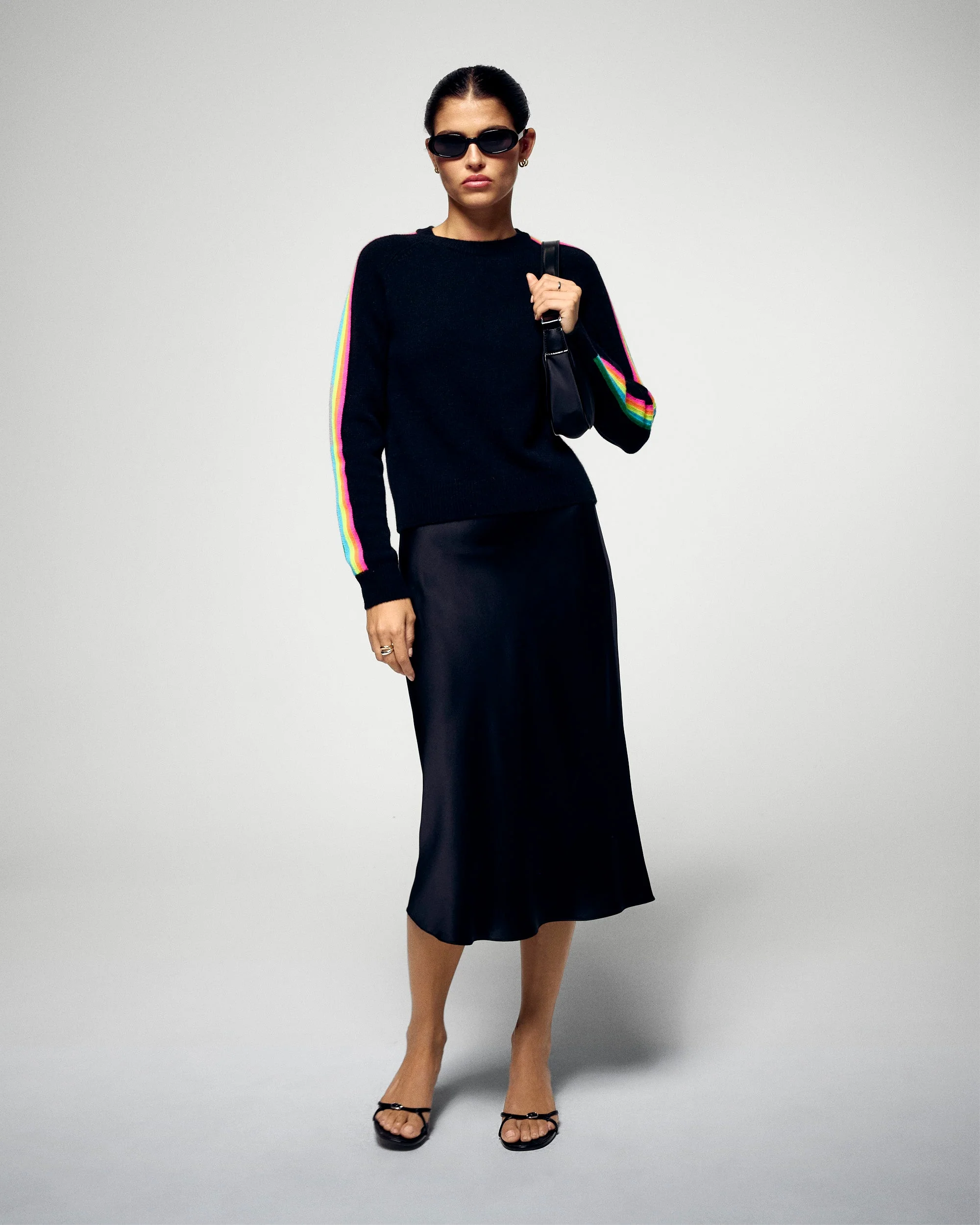 Crewneck Sweaters (H25 / FEMME / Black) - Image 4