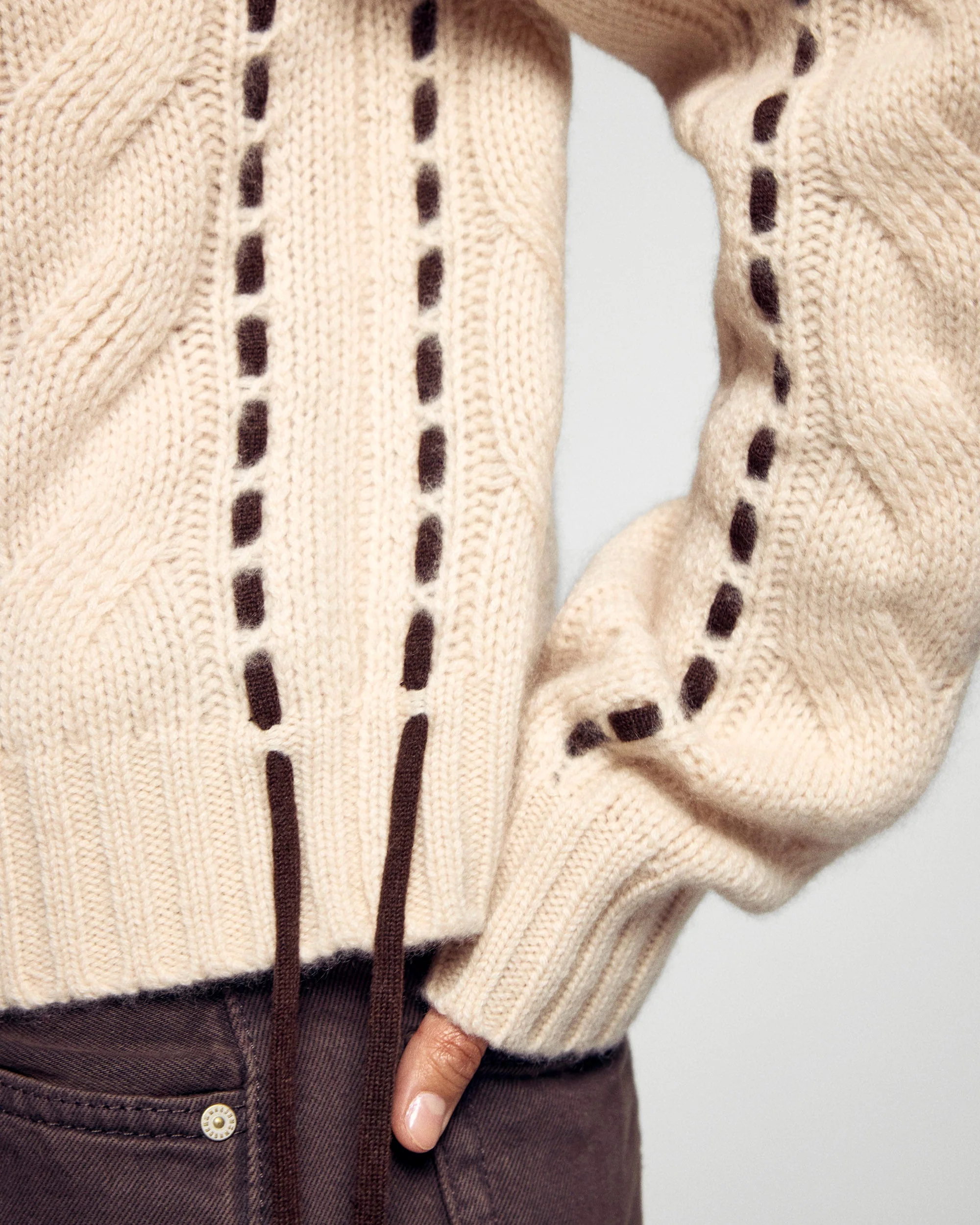 Crew Neck Cable Knit Sweater(H25 / FEMME / Sand) - Image 5
