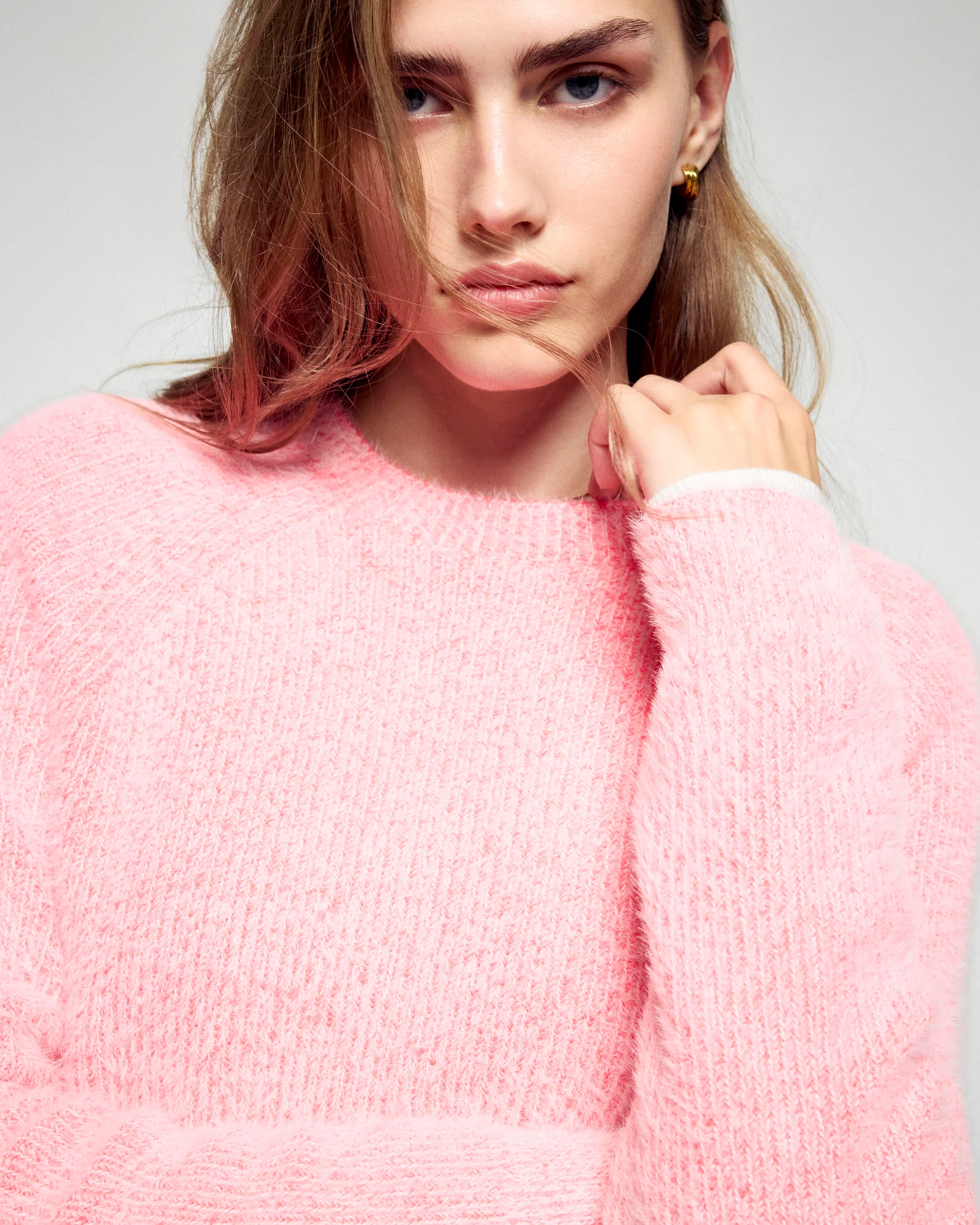 Crewneck Sweater (H25 / WOMEN / Snowy Coral)