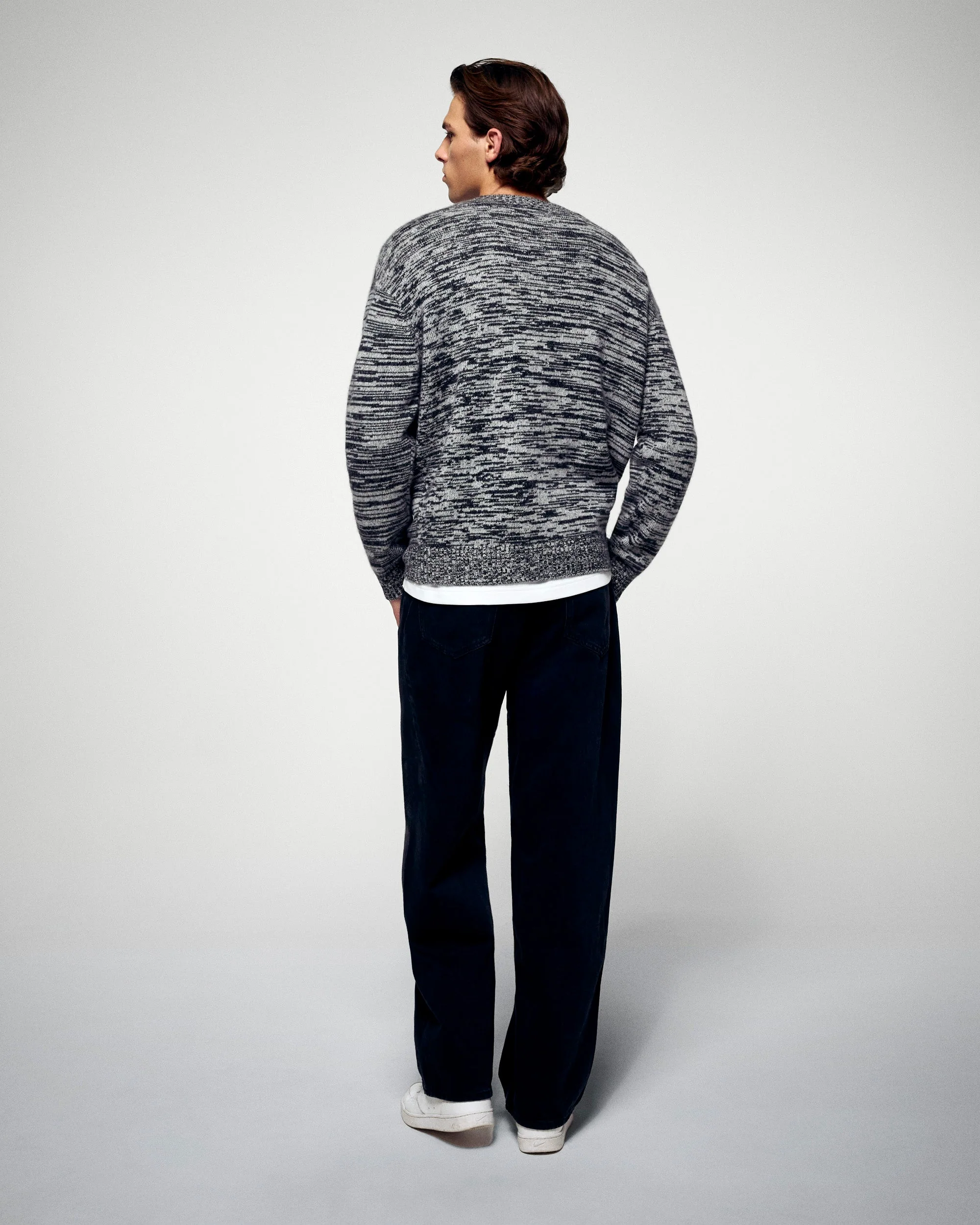 Crew Neck Sweater (H25 / HOMME / Magic Black) - Image 3