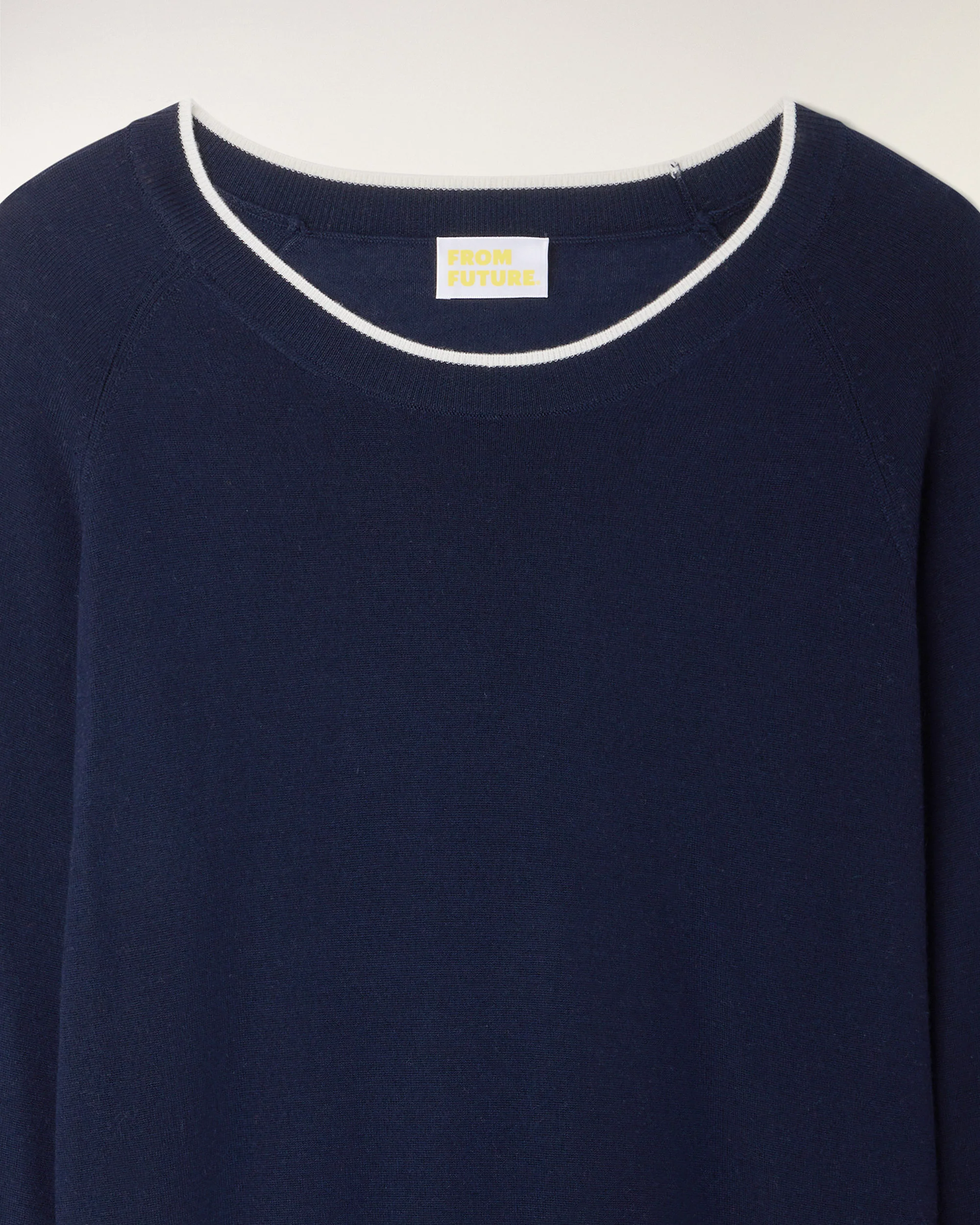 Contrast Trim Crewneck Sweater (S26 / HOMME / Navy / RWS) - Image 6