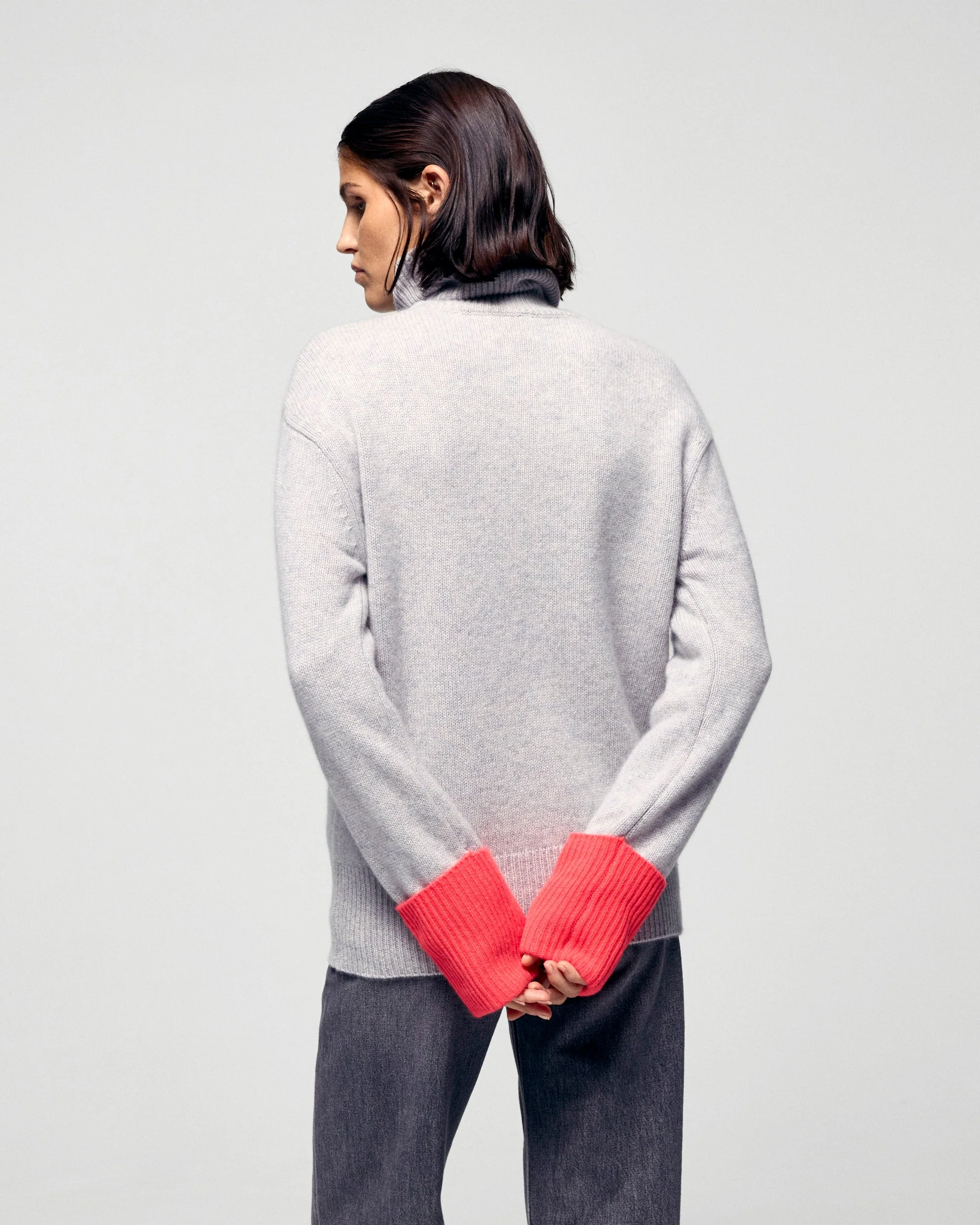 Turtleneck Sweater with Contrast Cuffs (H25 / FEMME / Light Heather Gray) - Image 3