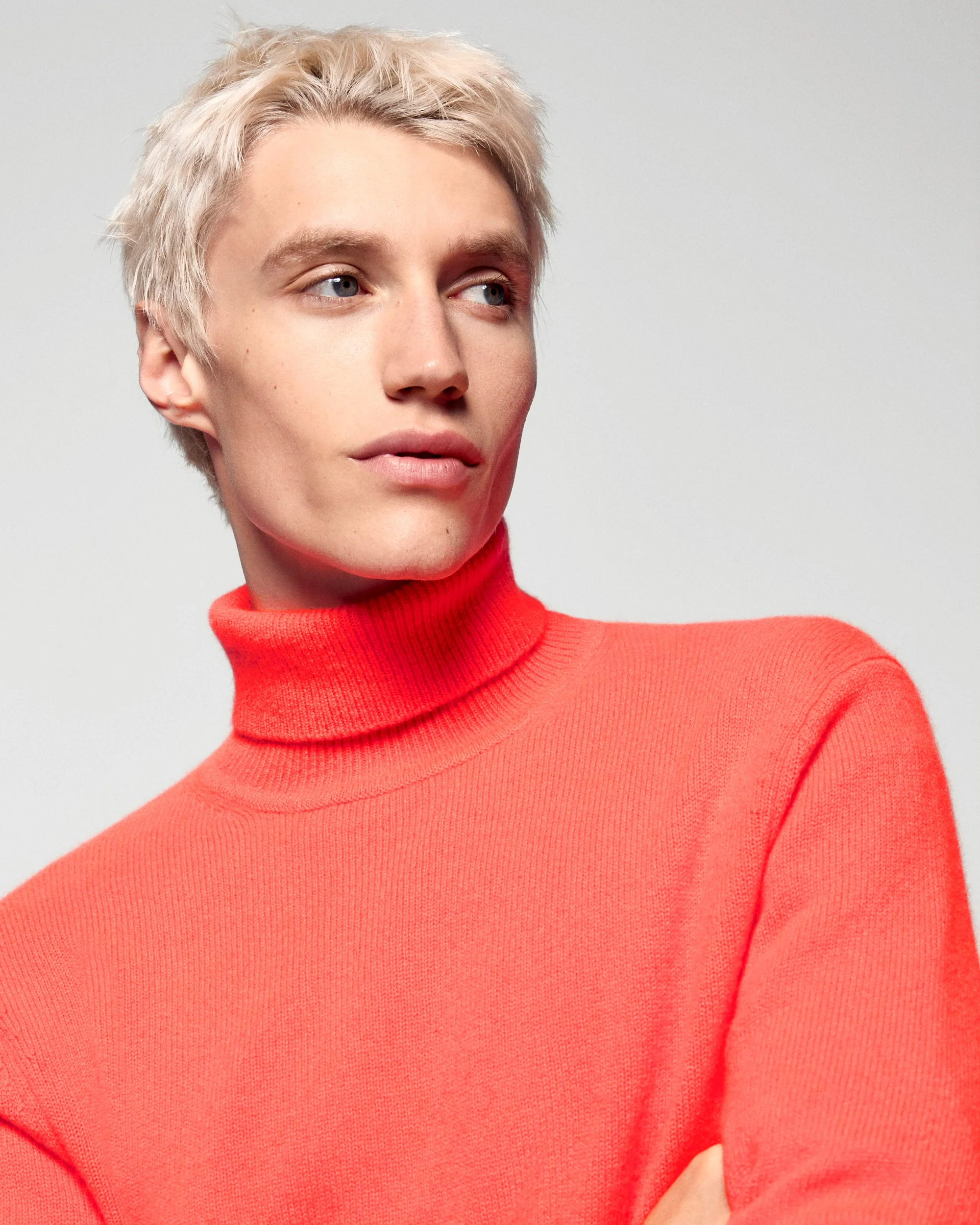 Thick Turtleneck Sweater  (H25 / HOMME / Cosmic Orange) - Image 2