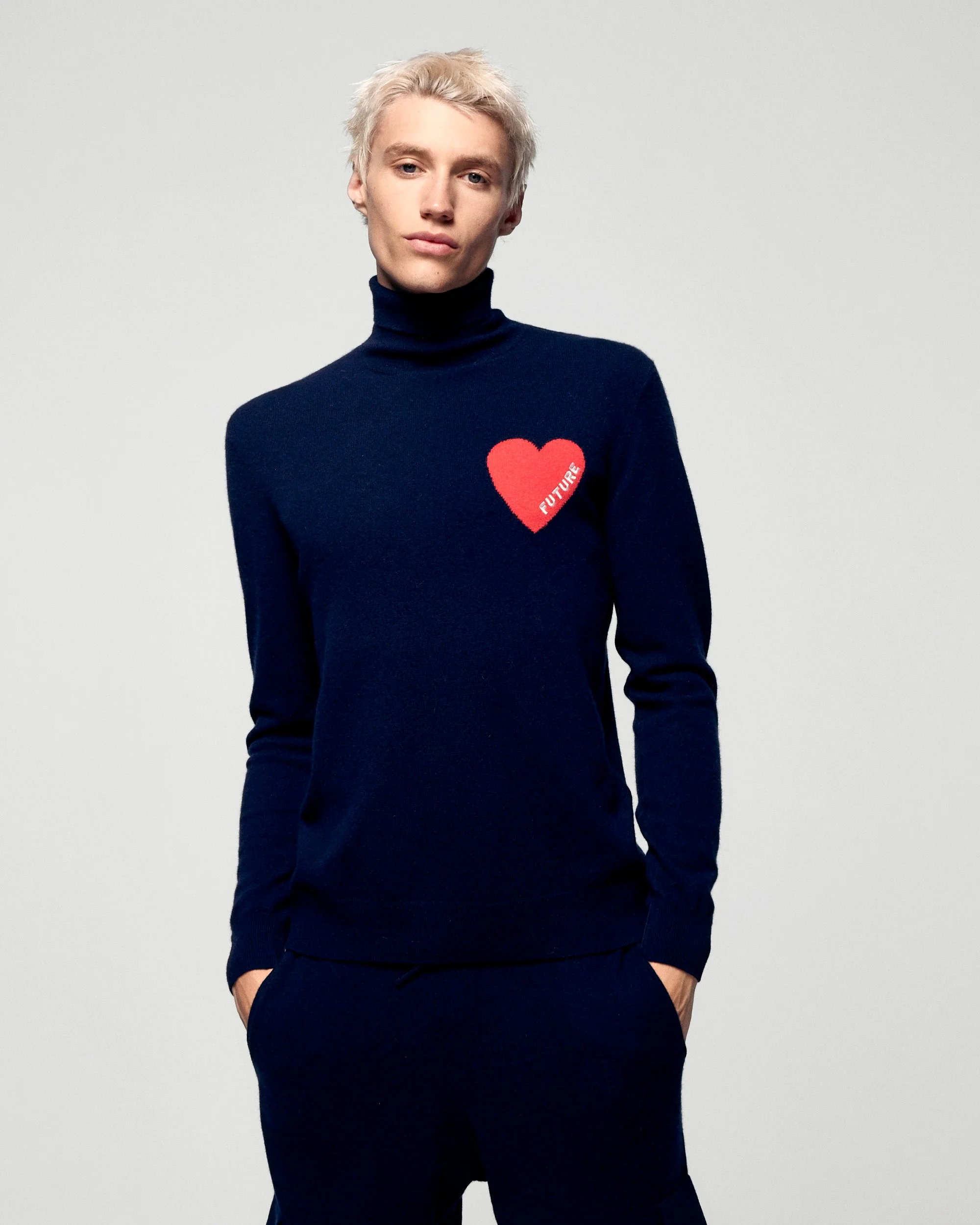 Turtleneck Sweater with Heart Detail (H25 / HOMME / Navy)