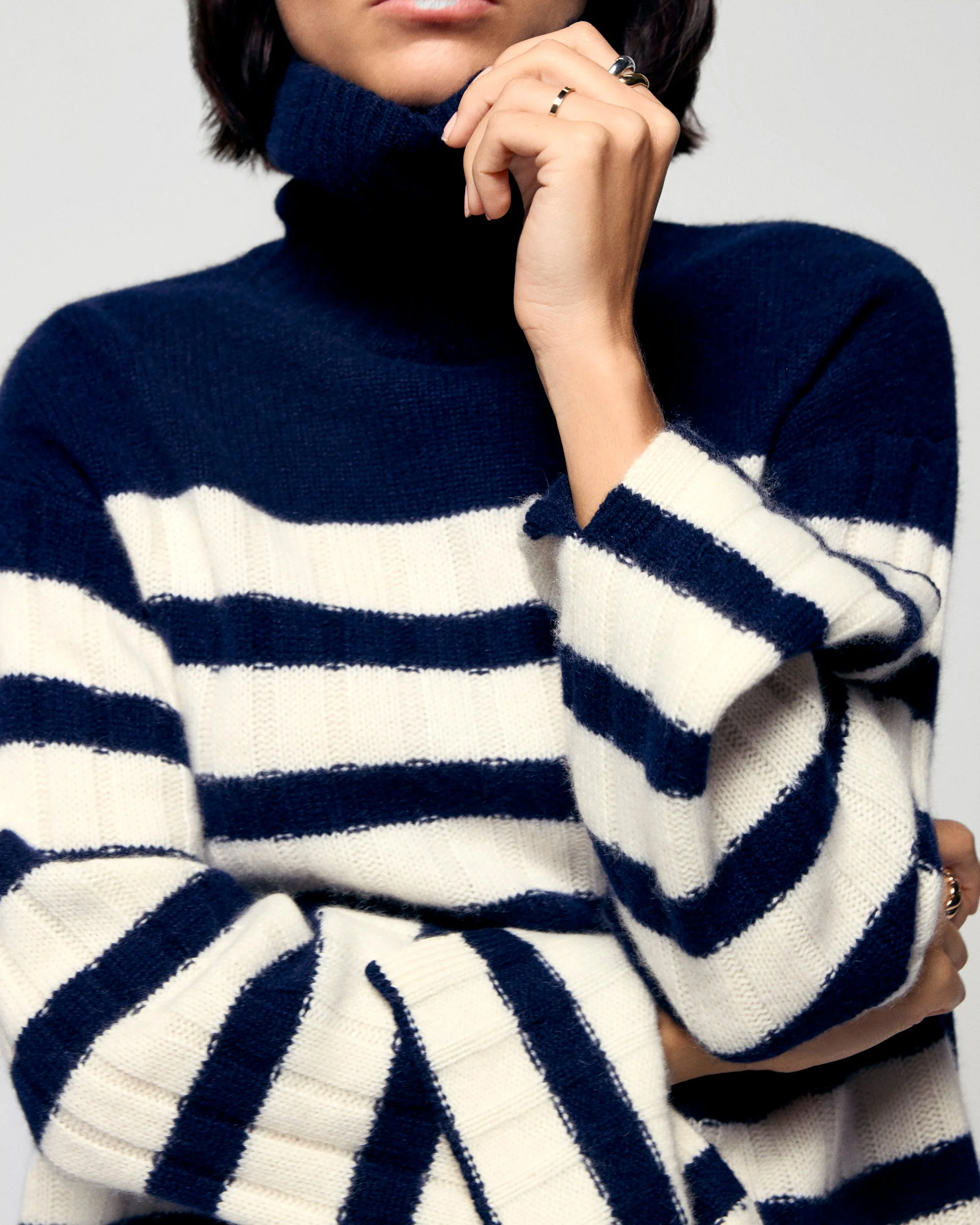 Striped Turtleneck Sweater (H25 / FEMME / Navy) - Image 2