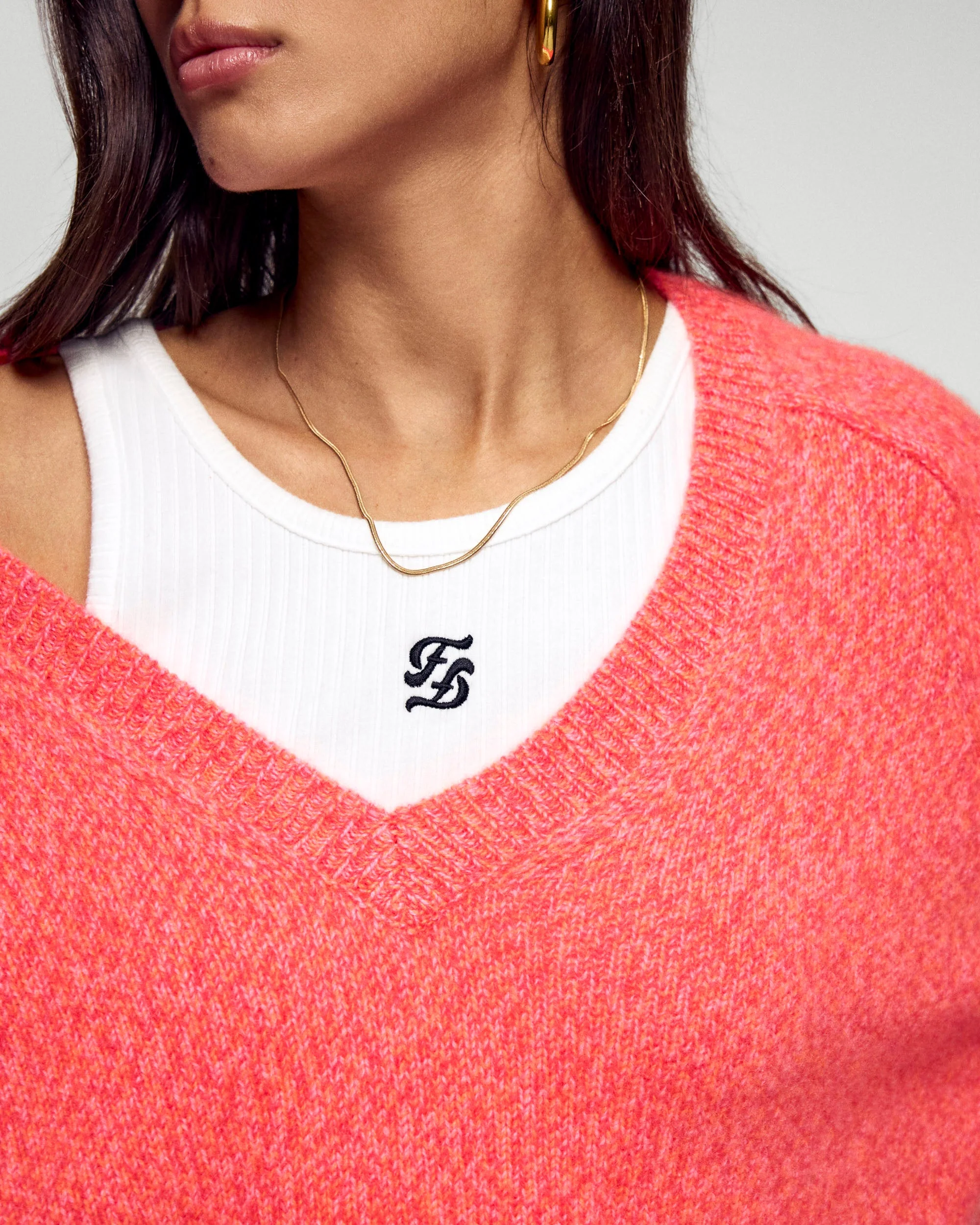 Oversized V-Neck Sweater (H25 / FEMME / Electric Sunset) - Image 2