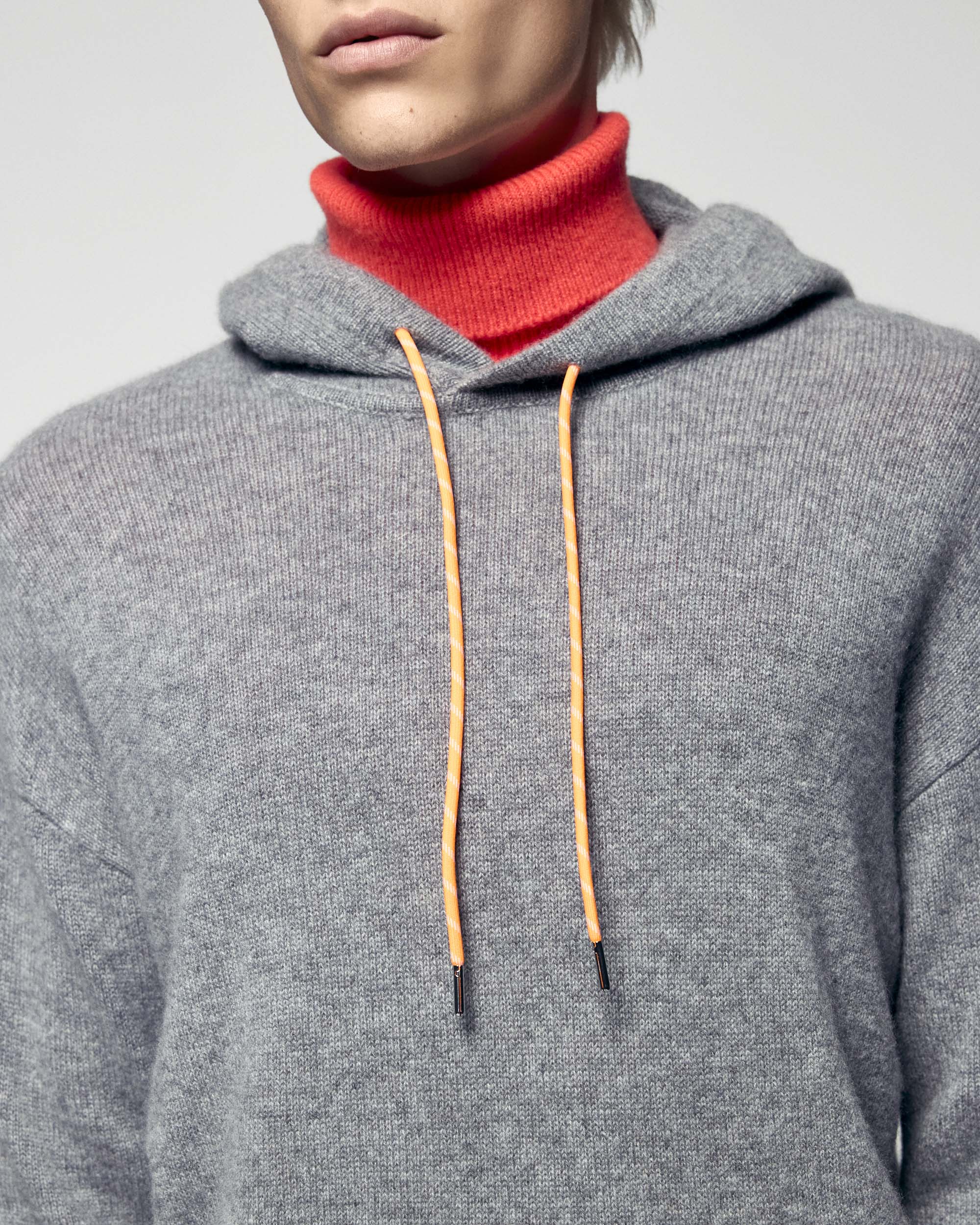 Contrasting Drawstring Hoodie (H25 / HOMME / Gris Chiné Foncé) - Image 2