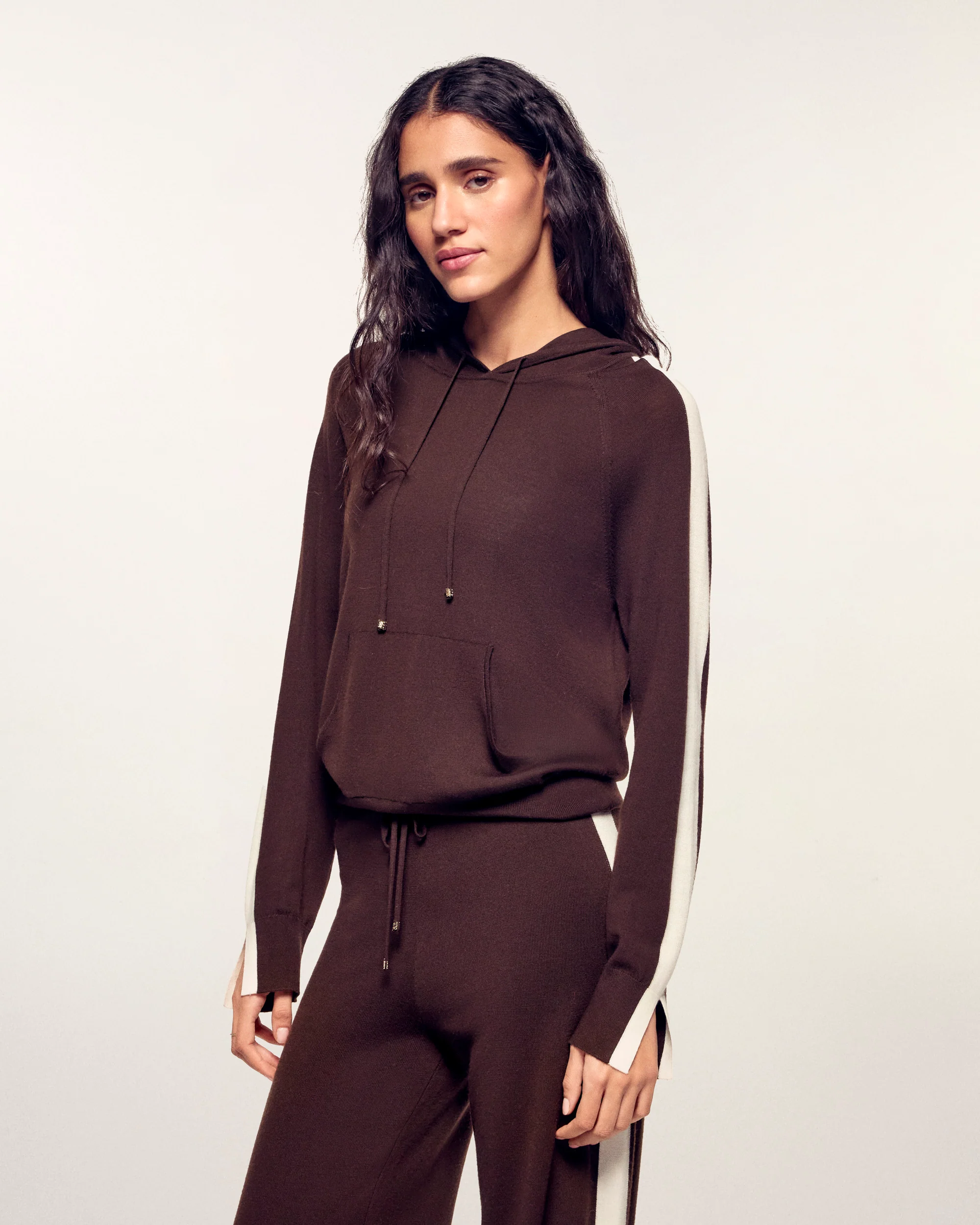 Striped Hoodie (S26 / FEMME / Chocolate / RWS)