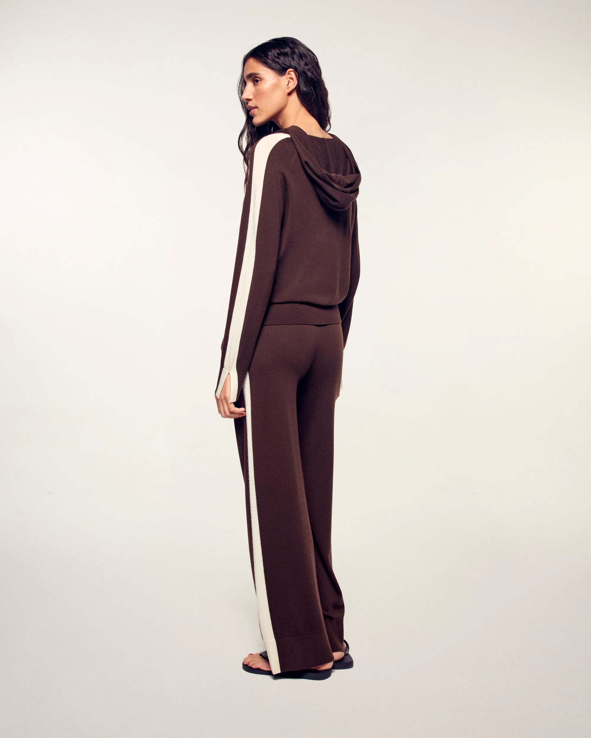 Striped Hoodie (S26 / FEMME / Chocolate / RWS) - Image 5