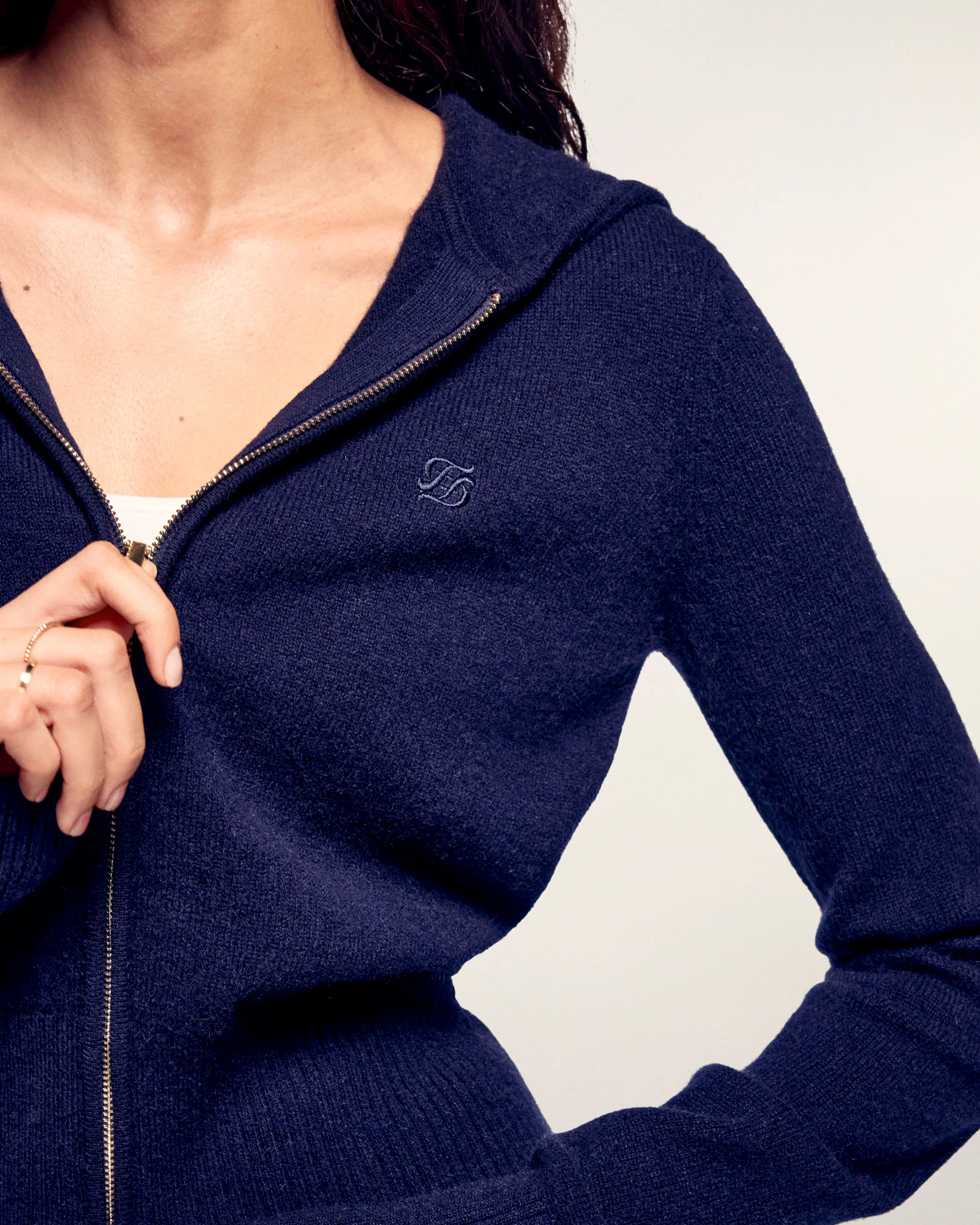 Hoodie Sweater (S26 / FEMME / Navy) - Image 2