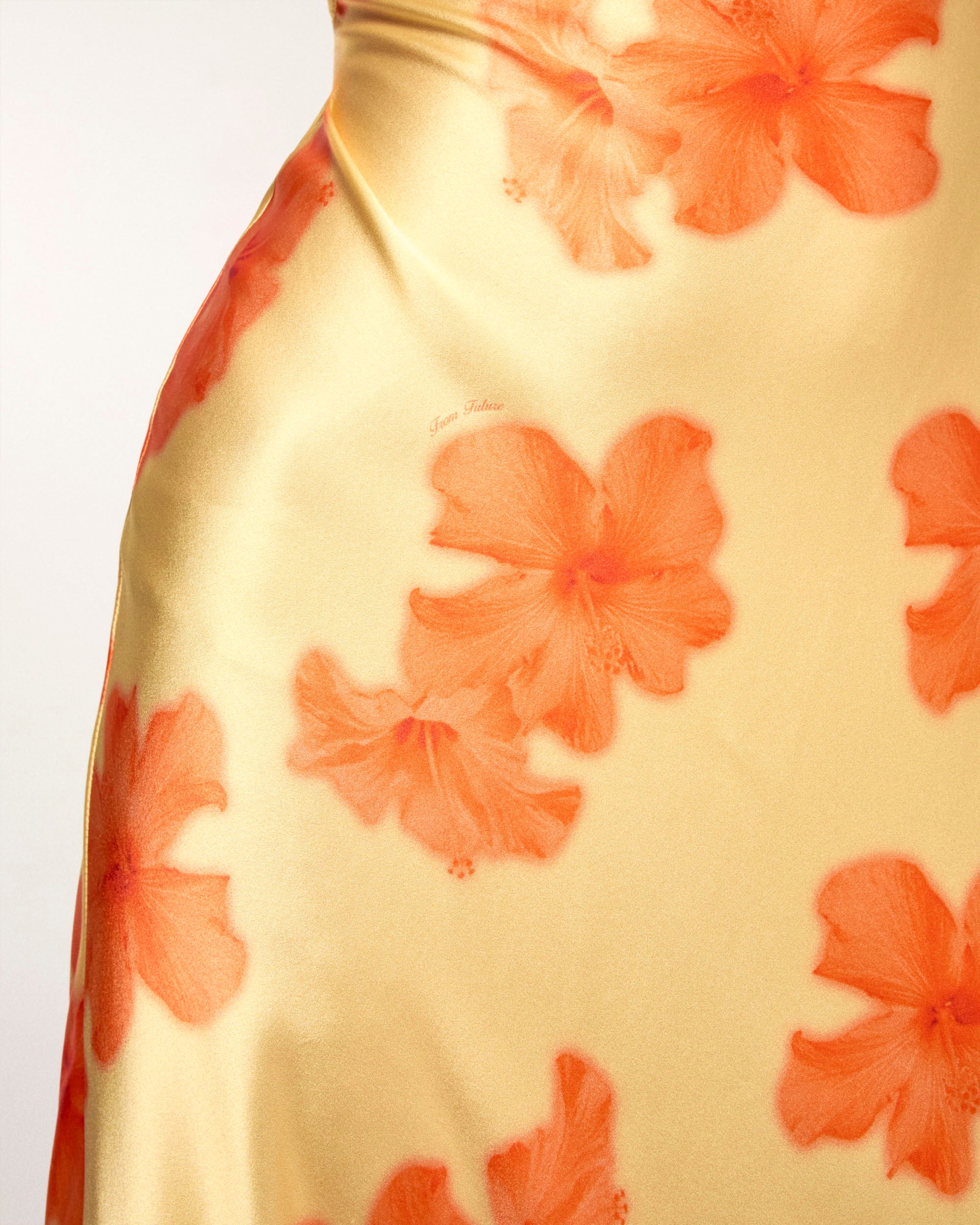 Backless Long Dress (S26 / FEMME / Sunny hibiscus) - Image 6