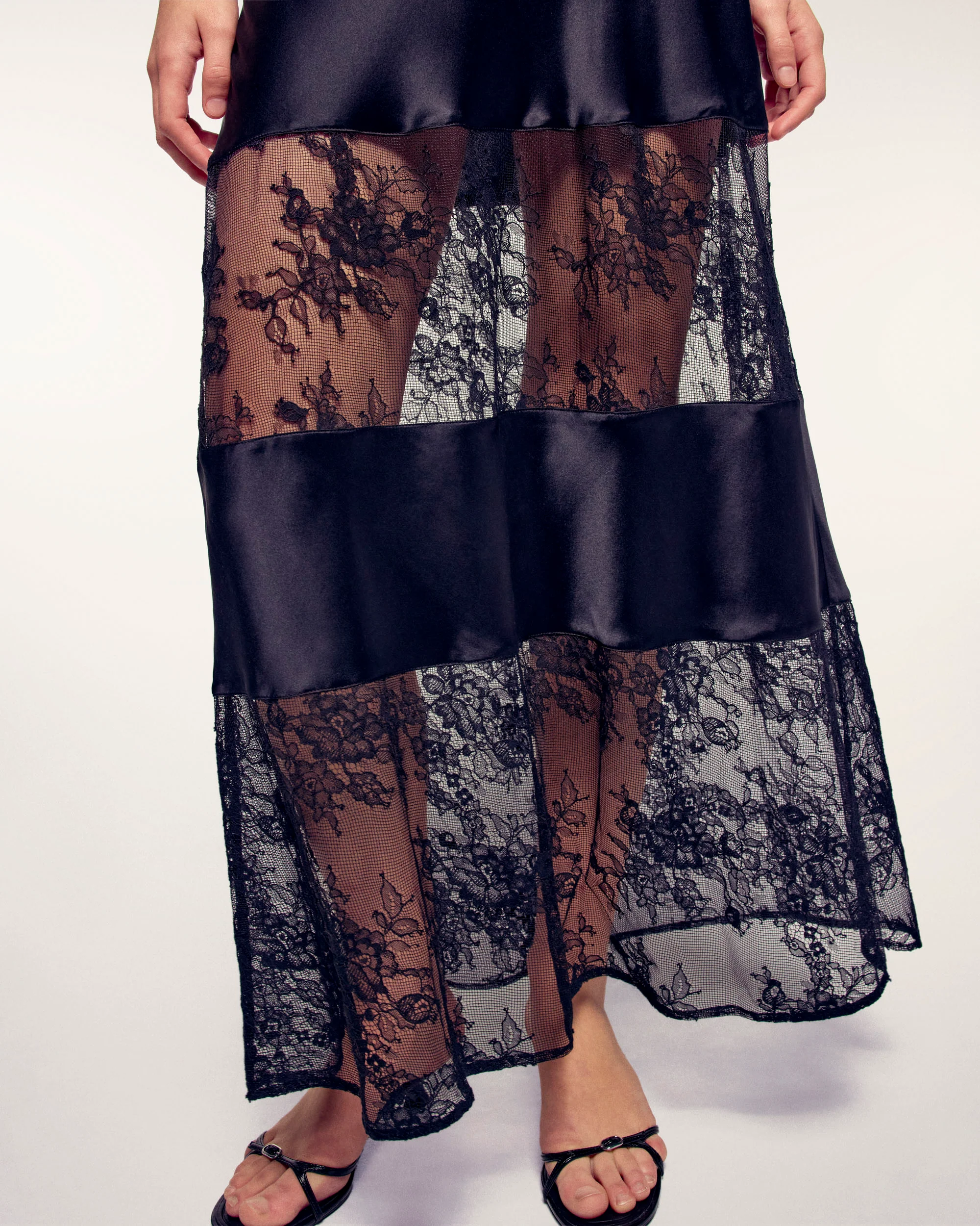 Long Strappy Dress with Lace Cut-outs (S26/ FEMME/ Noir) - Image 2
