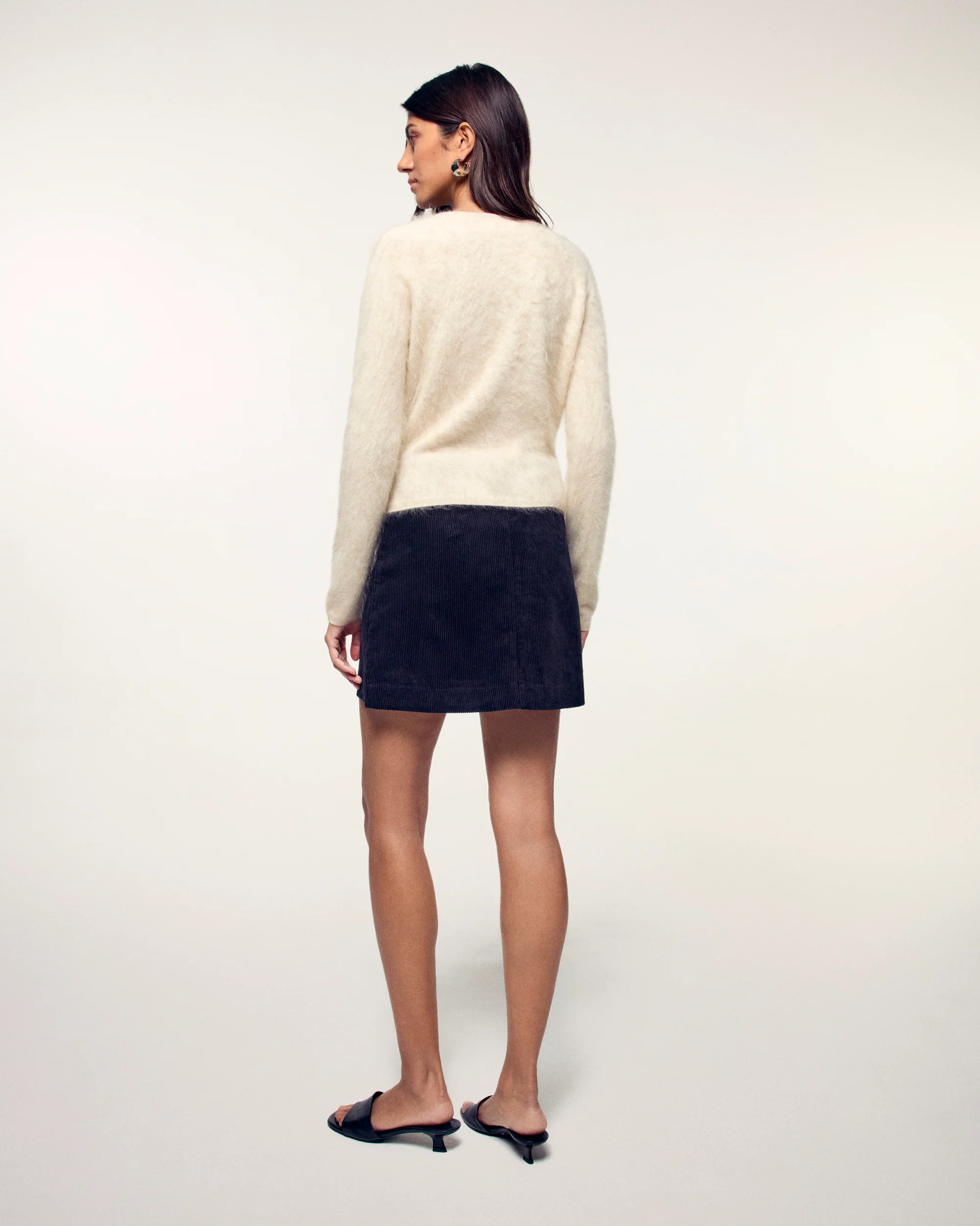 Brushed Cashmere Top with Golden Jewel Buttons (S26 / FEMME / Cloudy Beige) - Image 3