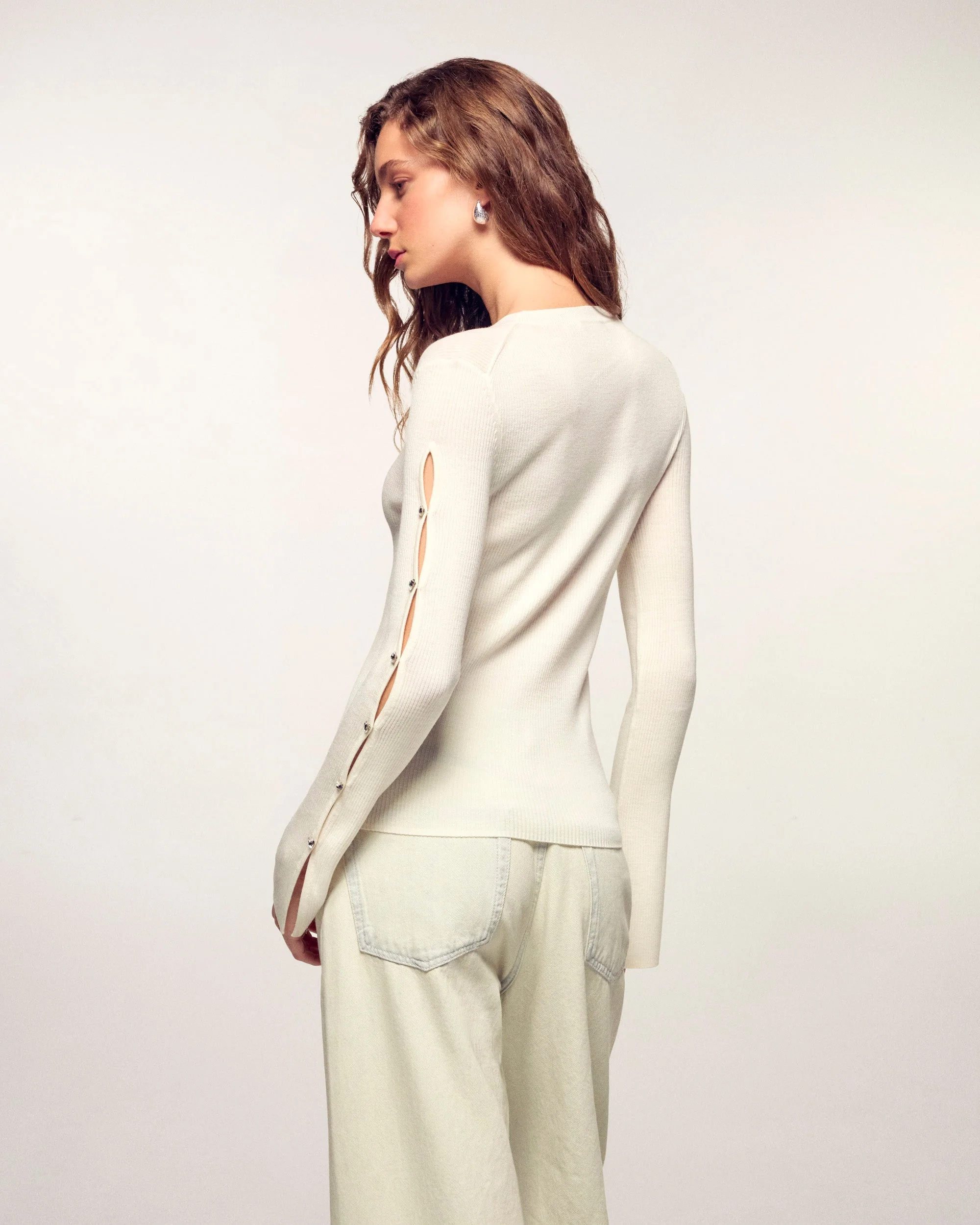 Crewneck Top with Heart Buttons on Sleeves (S26 / FEMME / ECRU / RWS) - Image 3